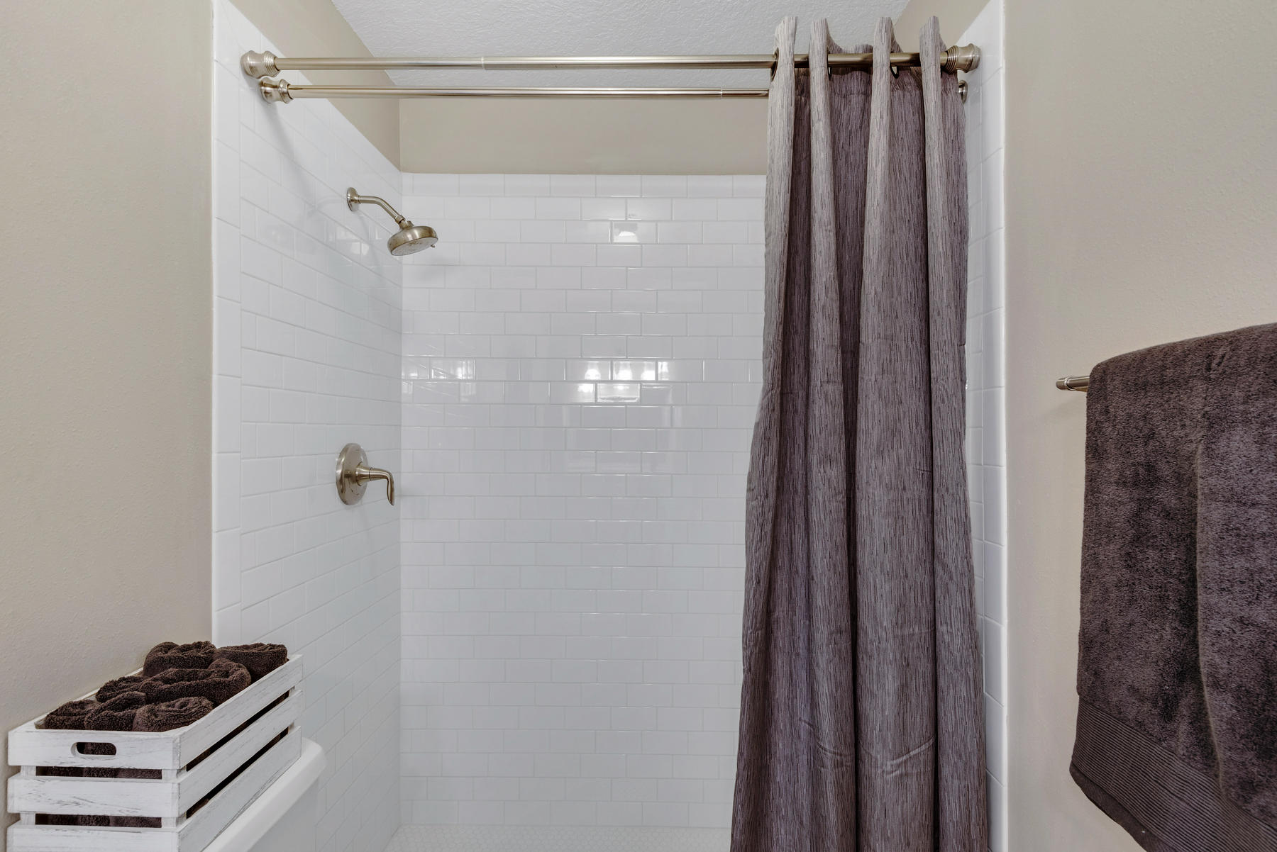 VESTA HEIGHTS 4TH ADDN - Residential