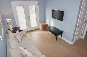 VILLAGES OF CRYSTAL BEACH - Residential