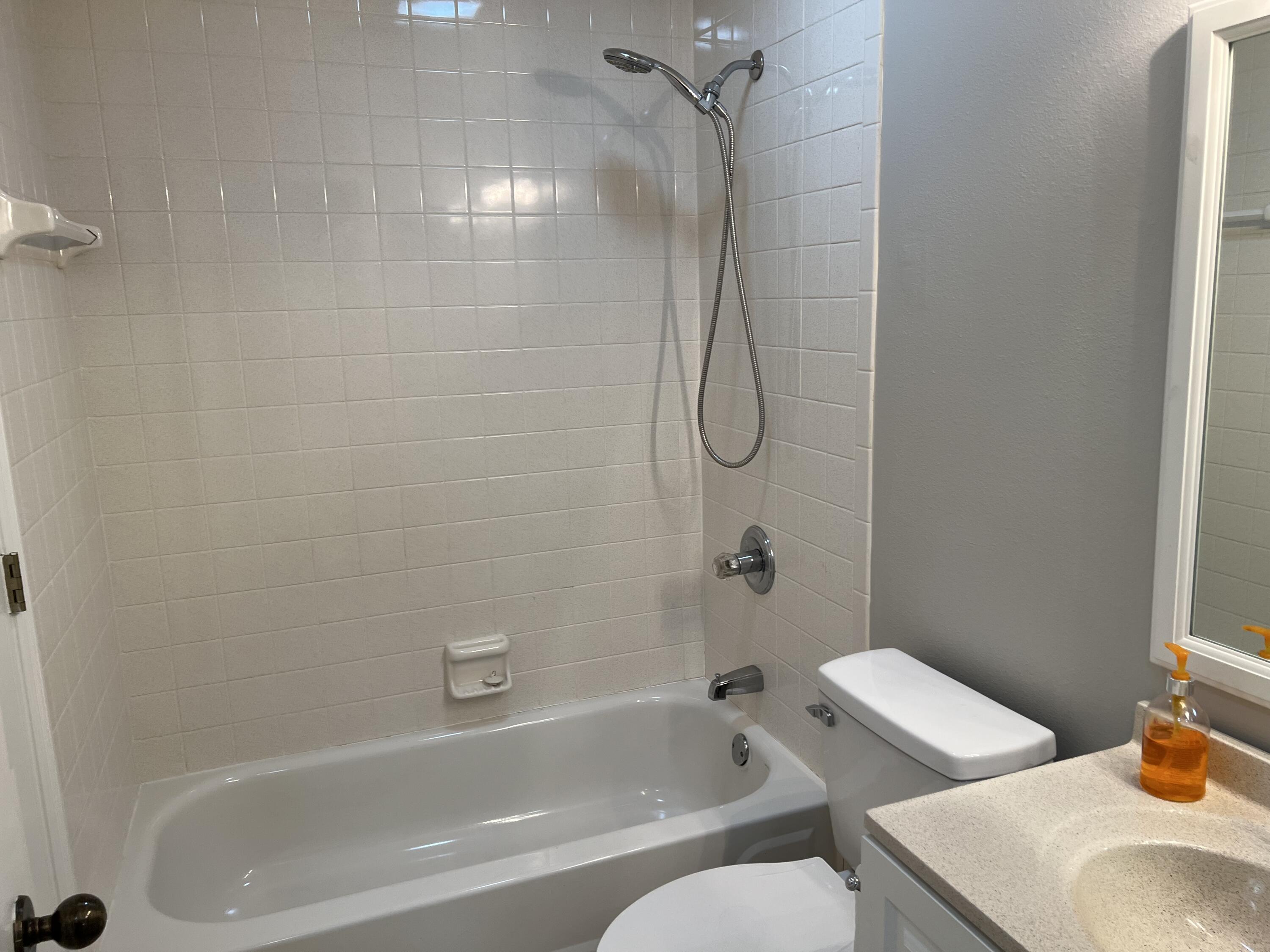 POINTE OF VIEW CONDO - Residential Lease