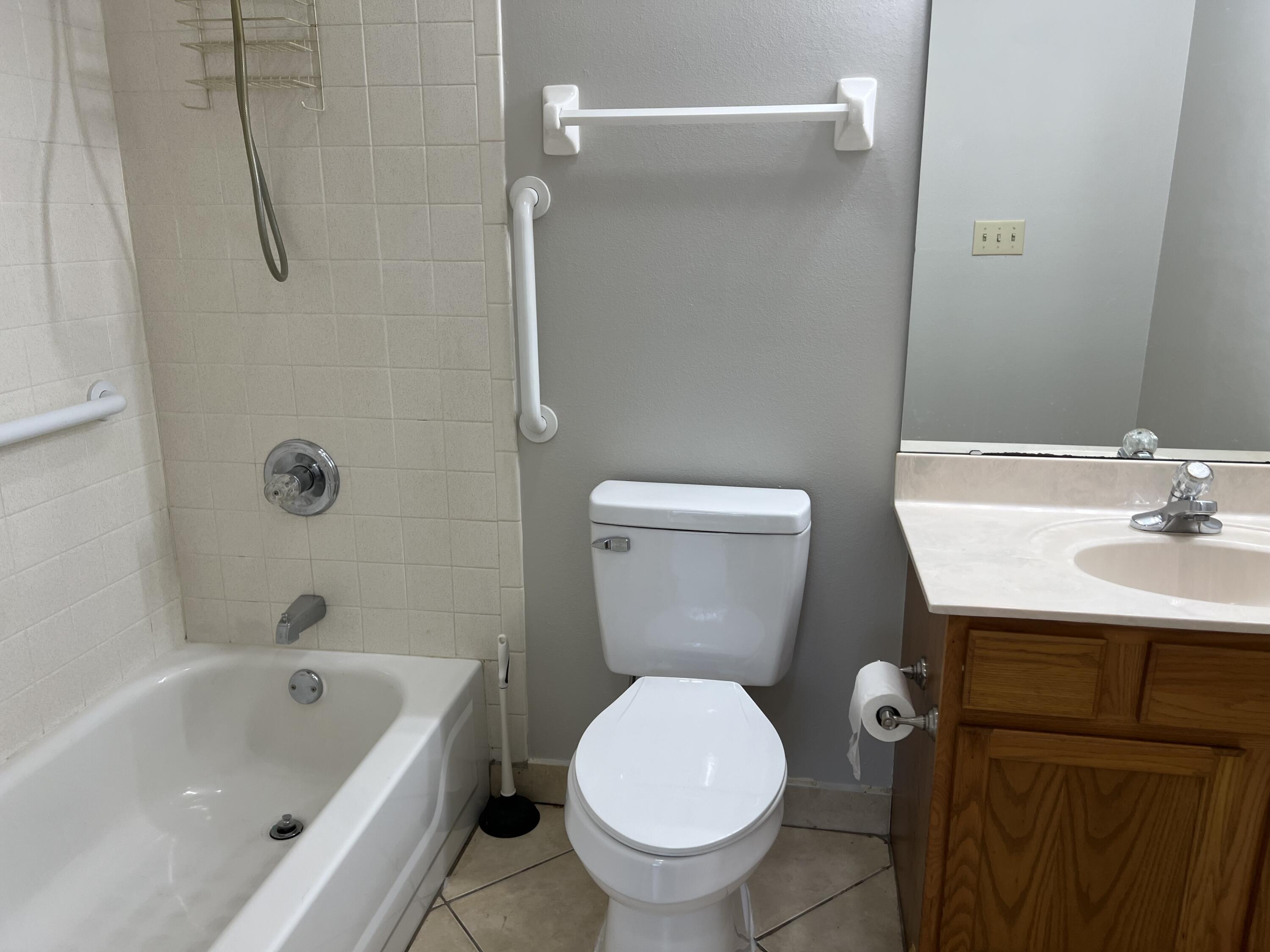 POINTE OF VIEW CONDO - Residential Lease