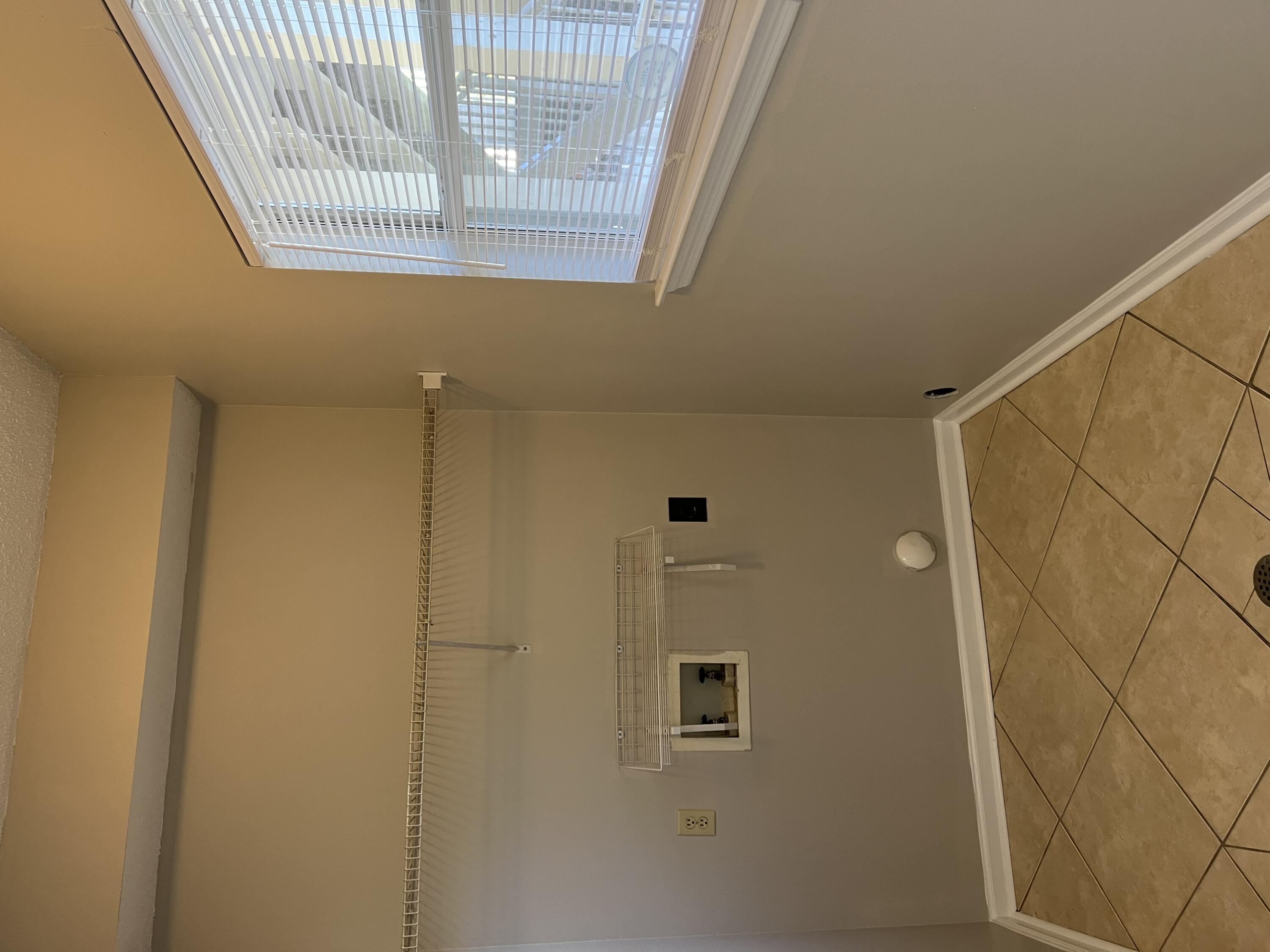 POINTE OF VIEW CONDO - Residential Lease