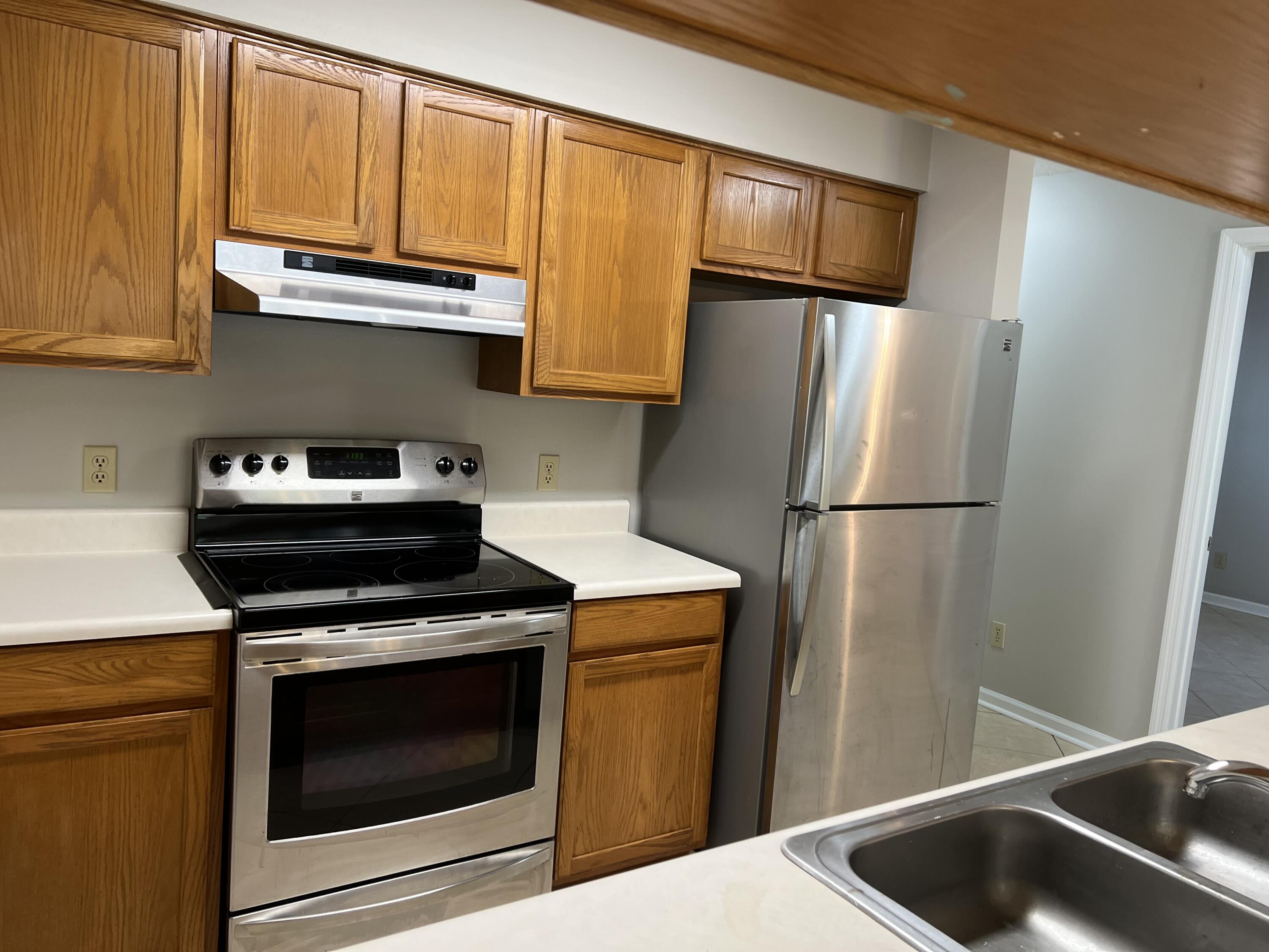 POINTE OF VIEW CONDO - Residential Lease