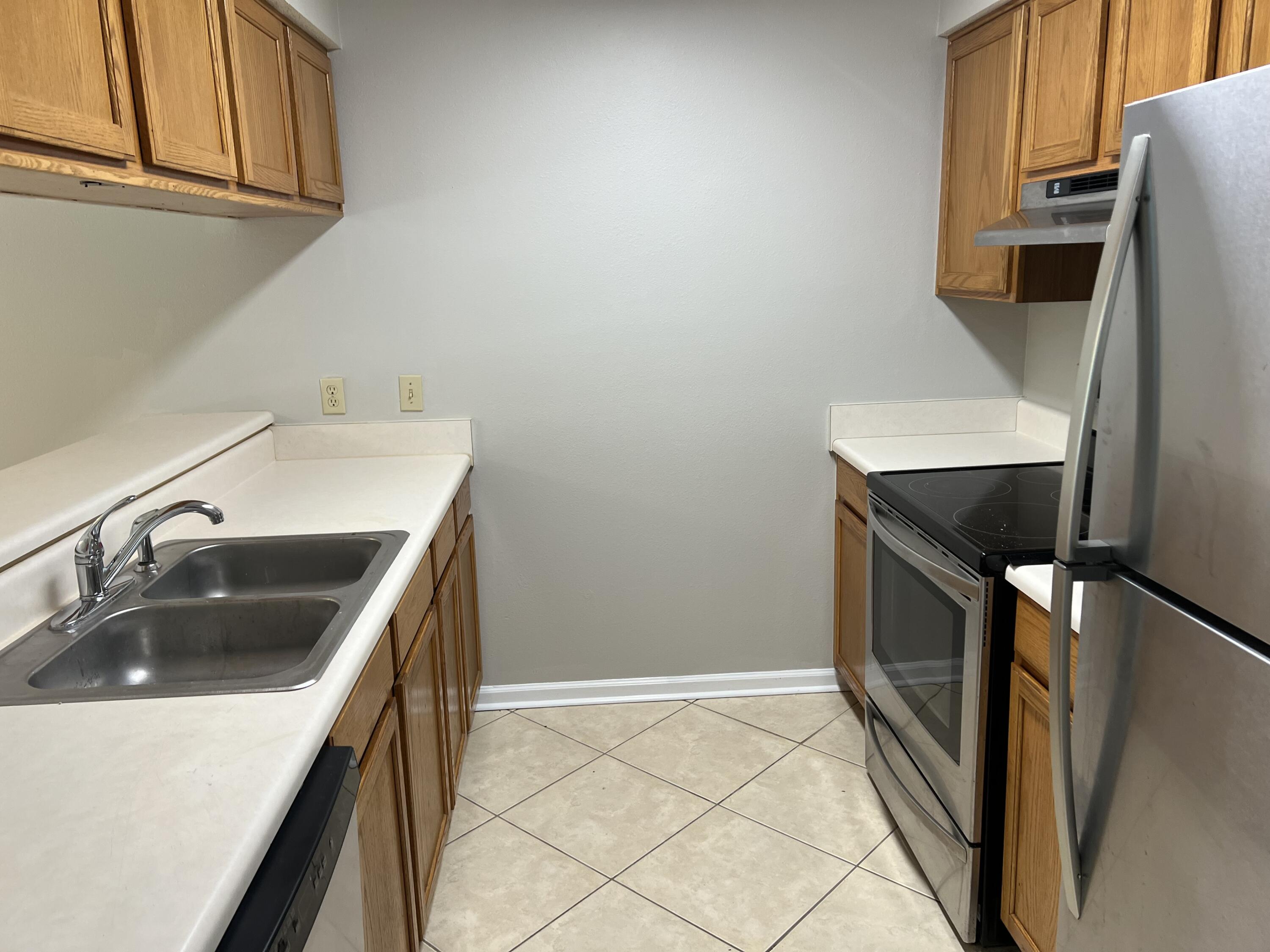 POINTE OF VIEW CONDO - Residential Lease