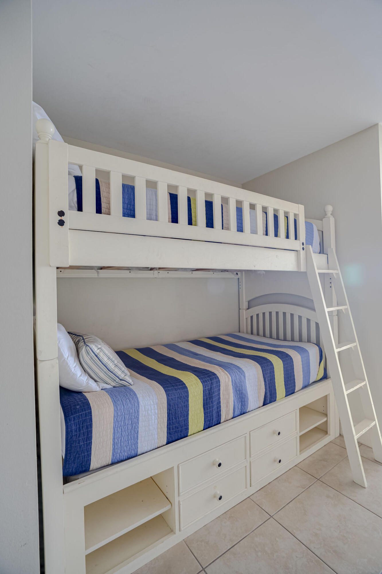 Sterling Breeze - Residential