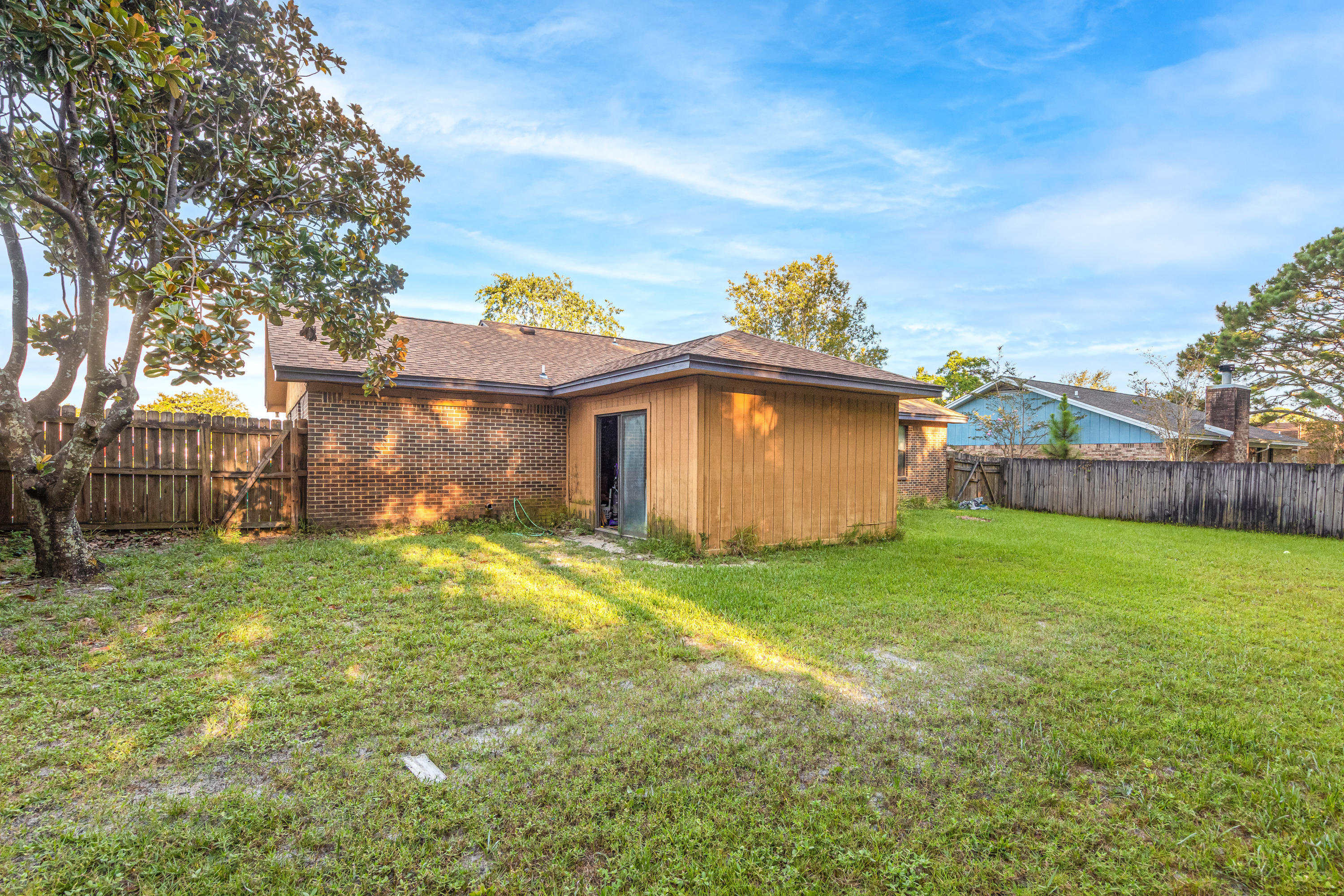 CHATEAU PRES DE LA MER - Residential