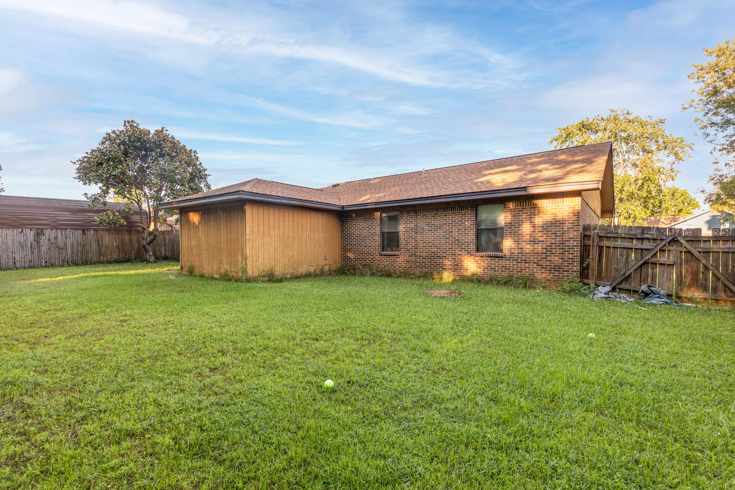 CHATEAU PRES DE LA MER - Residential