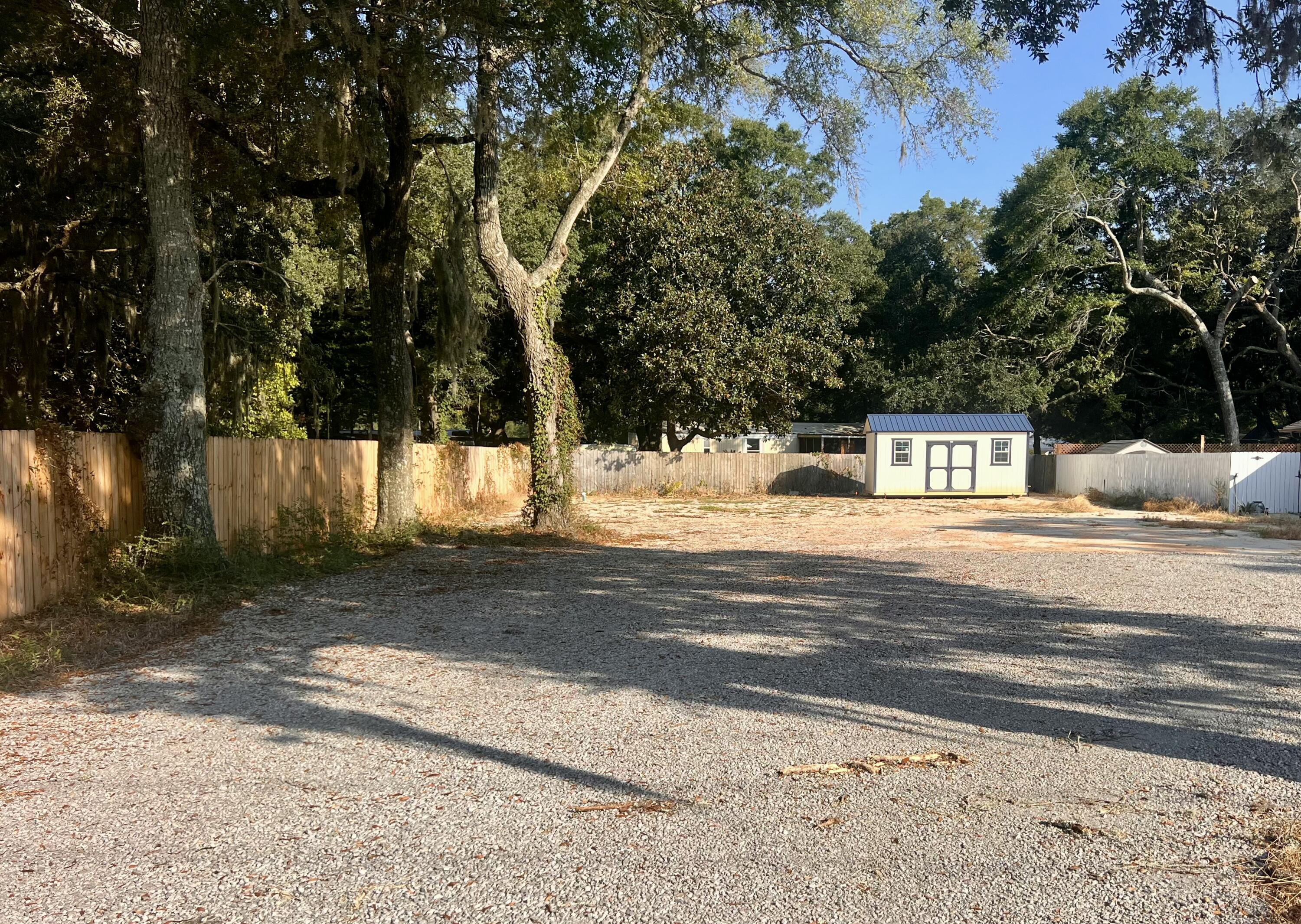 TRI Village - Land