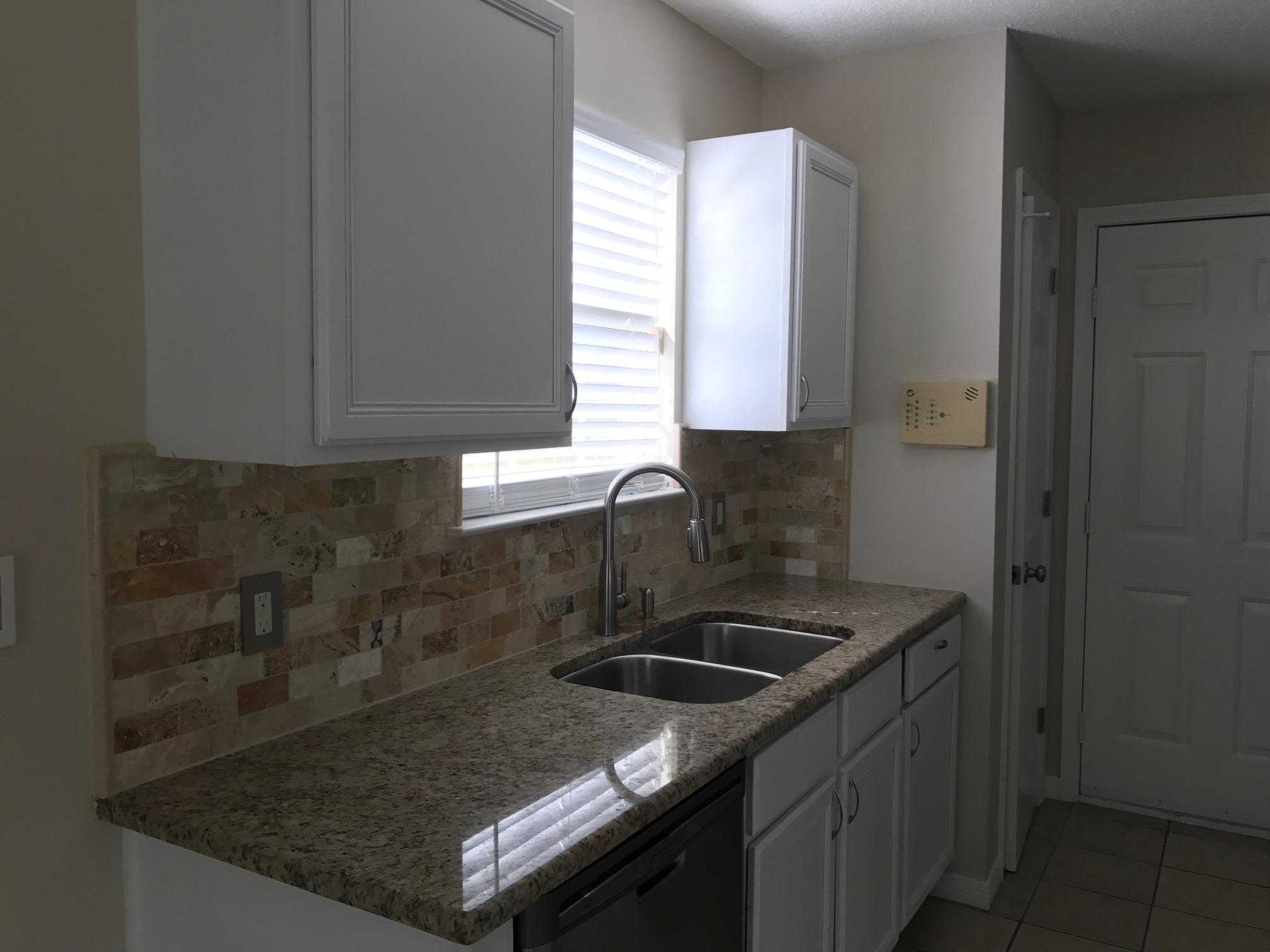 CRESCENT SHORES - Residential