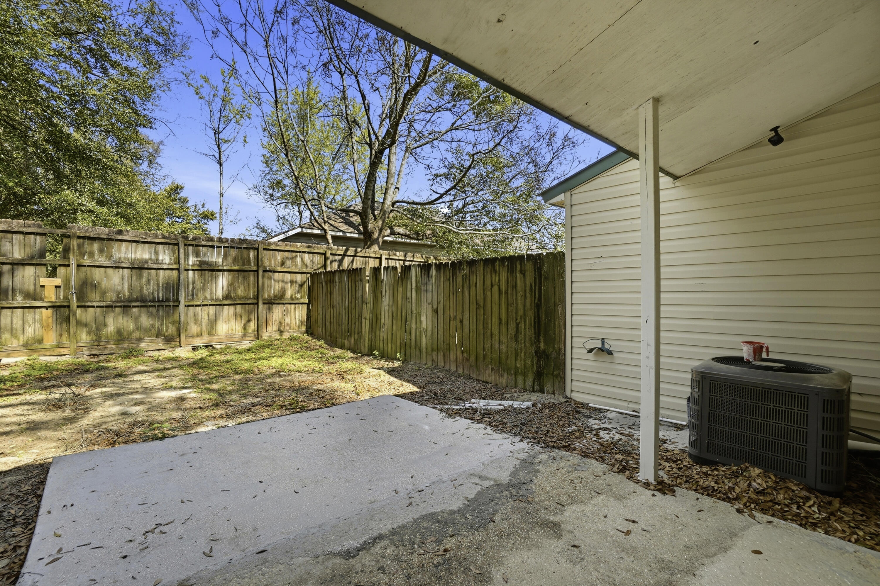 PEPPERTREE T/H - Residential