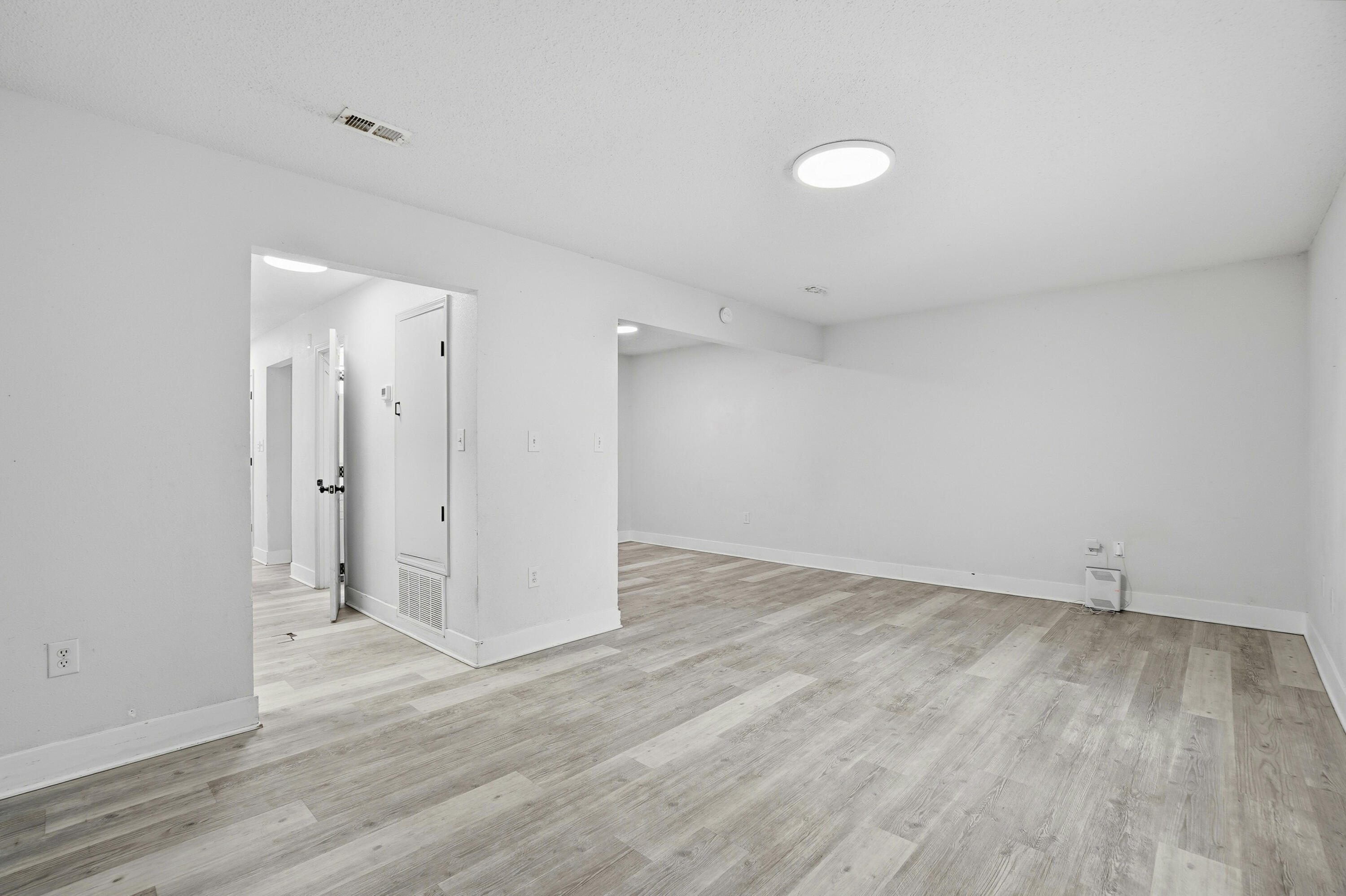 PEPPERTREE T/H - Residential