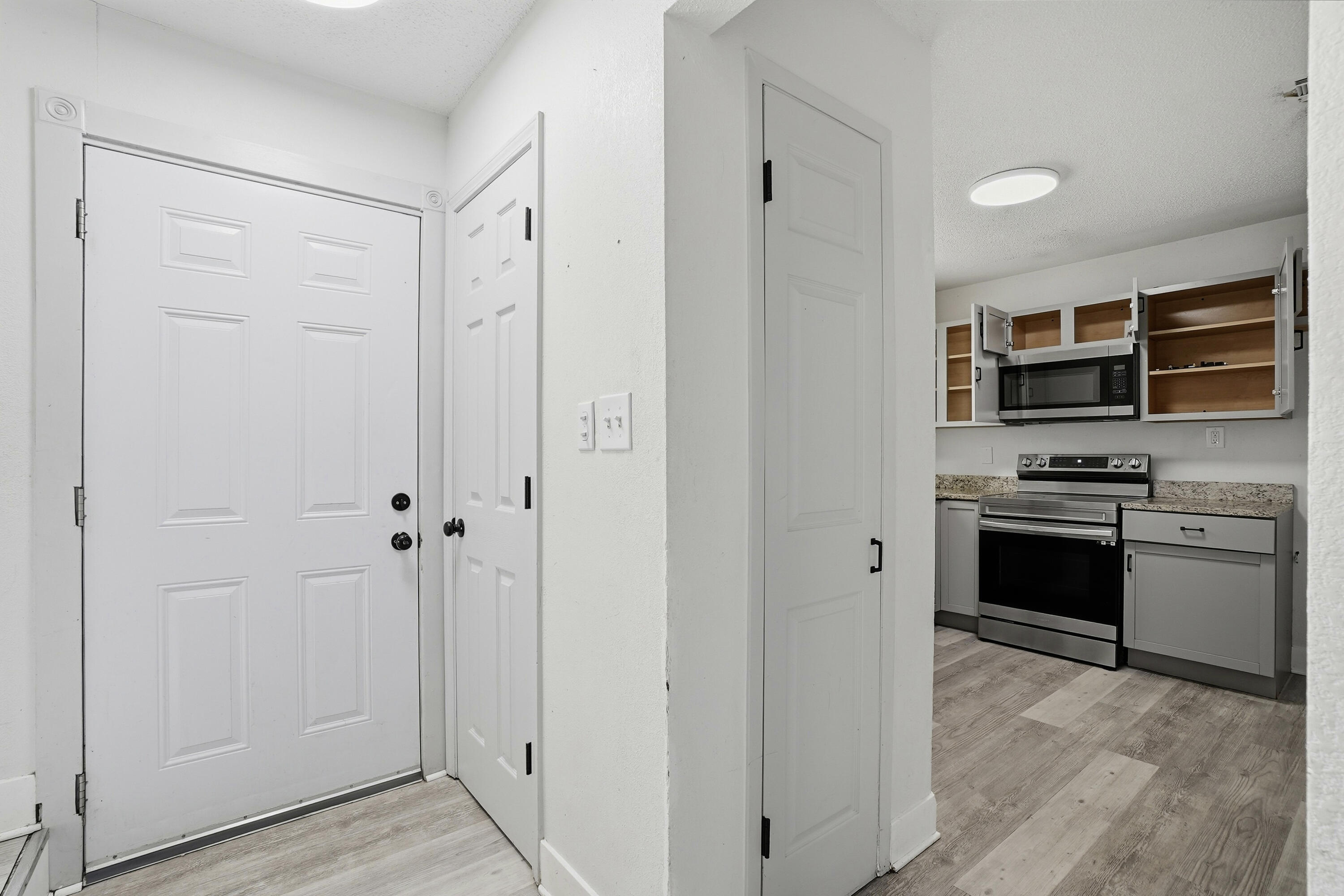 PEPPERTREE T/H - Residential