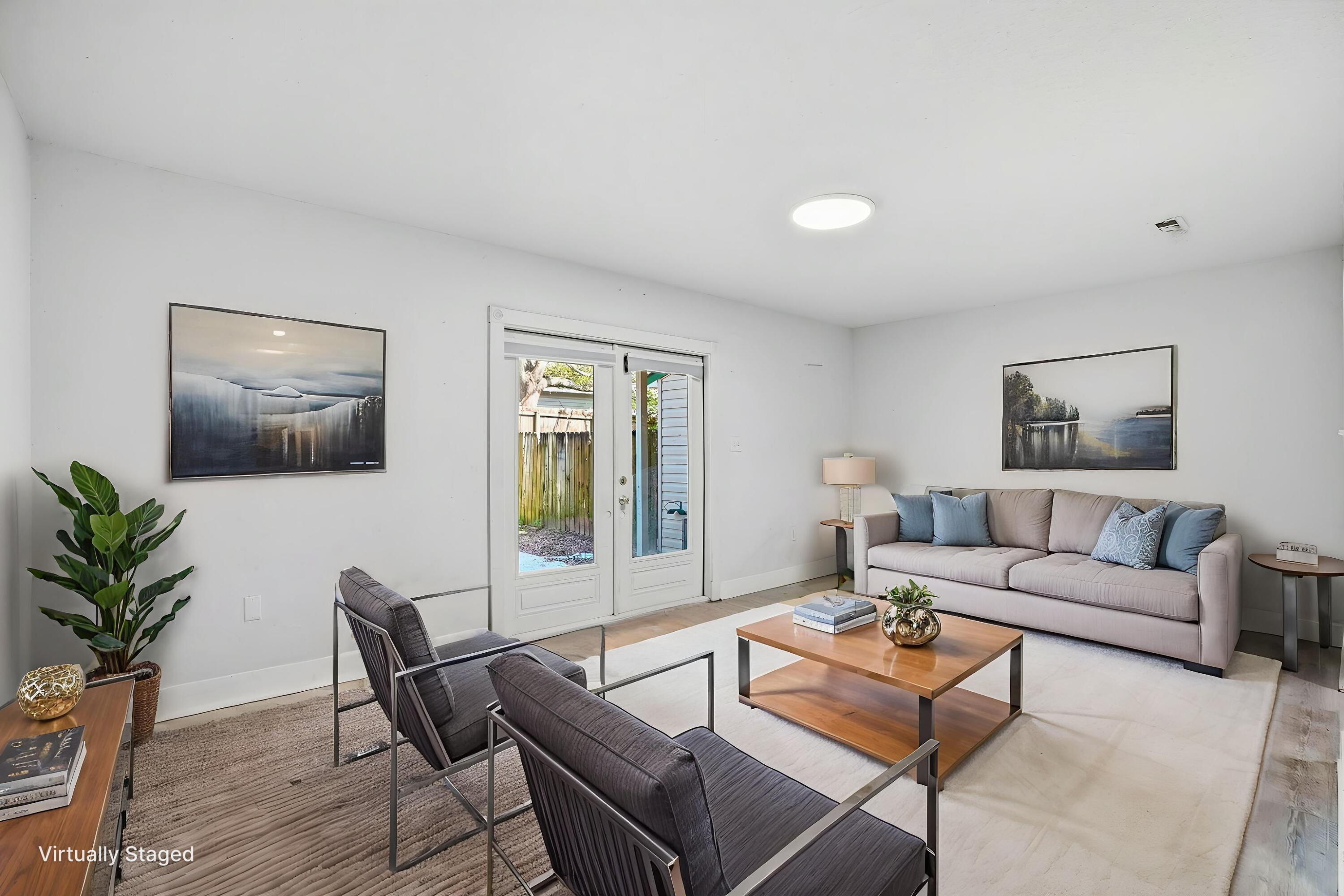 PEPPERTREE T/H - Residential