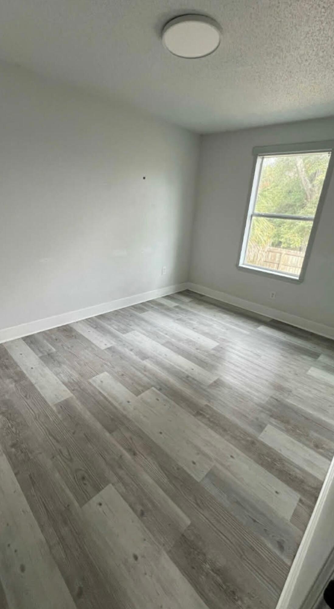 PEPPERTREE T/H - Residential