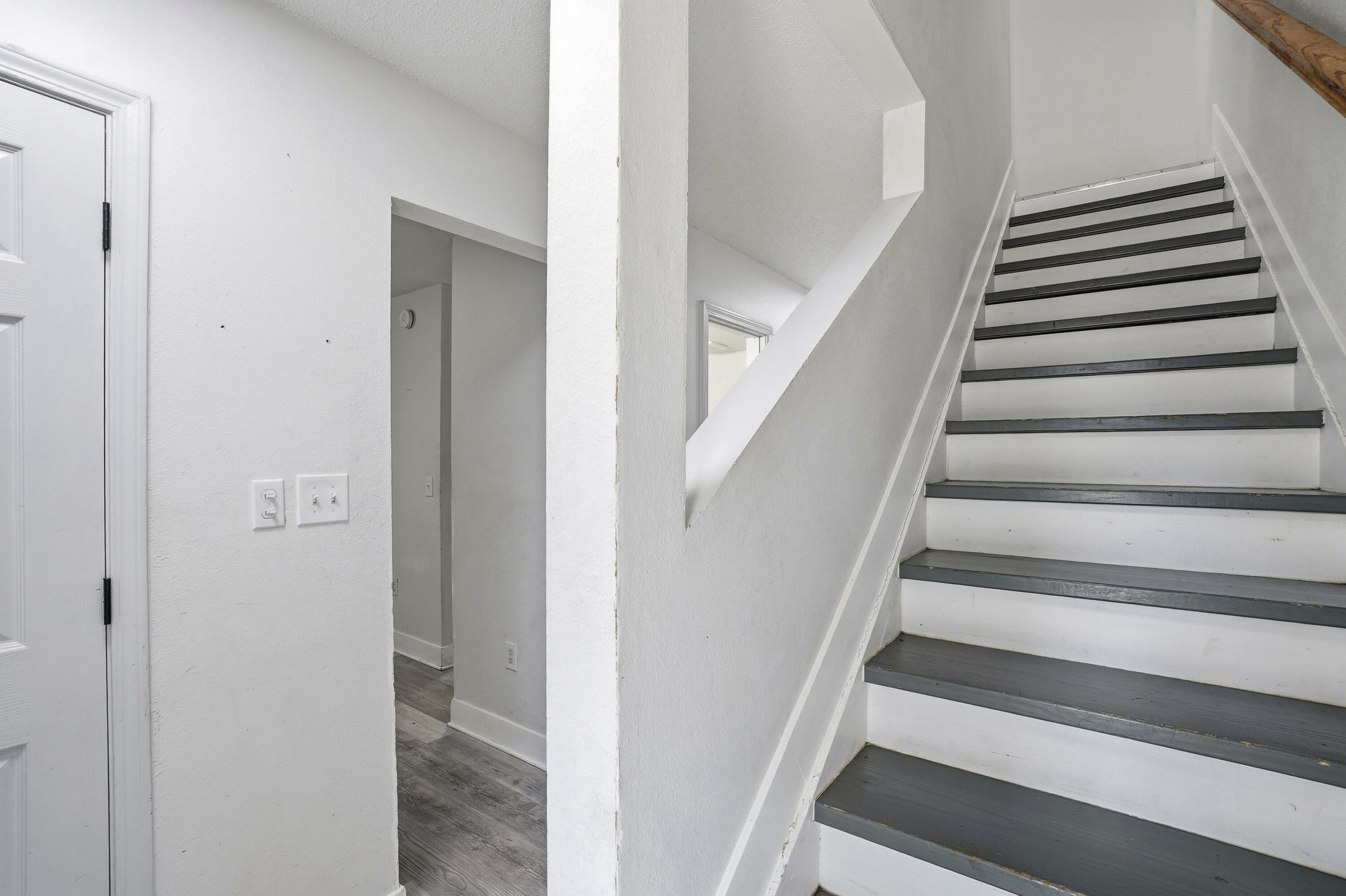 PEPPERTREE T/H - Residential