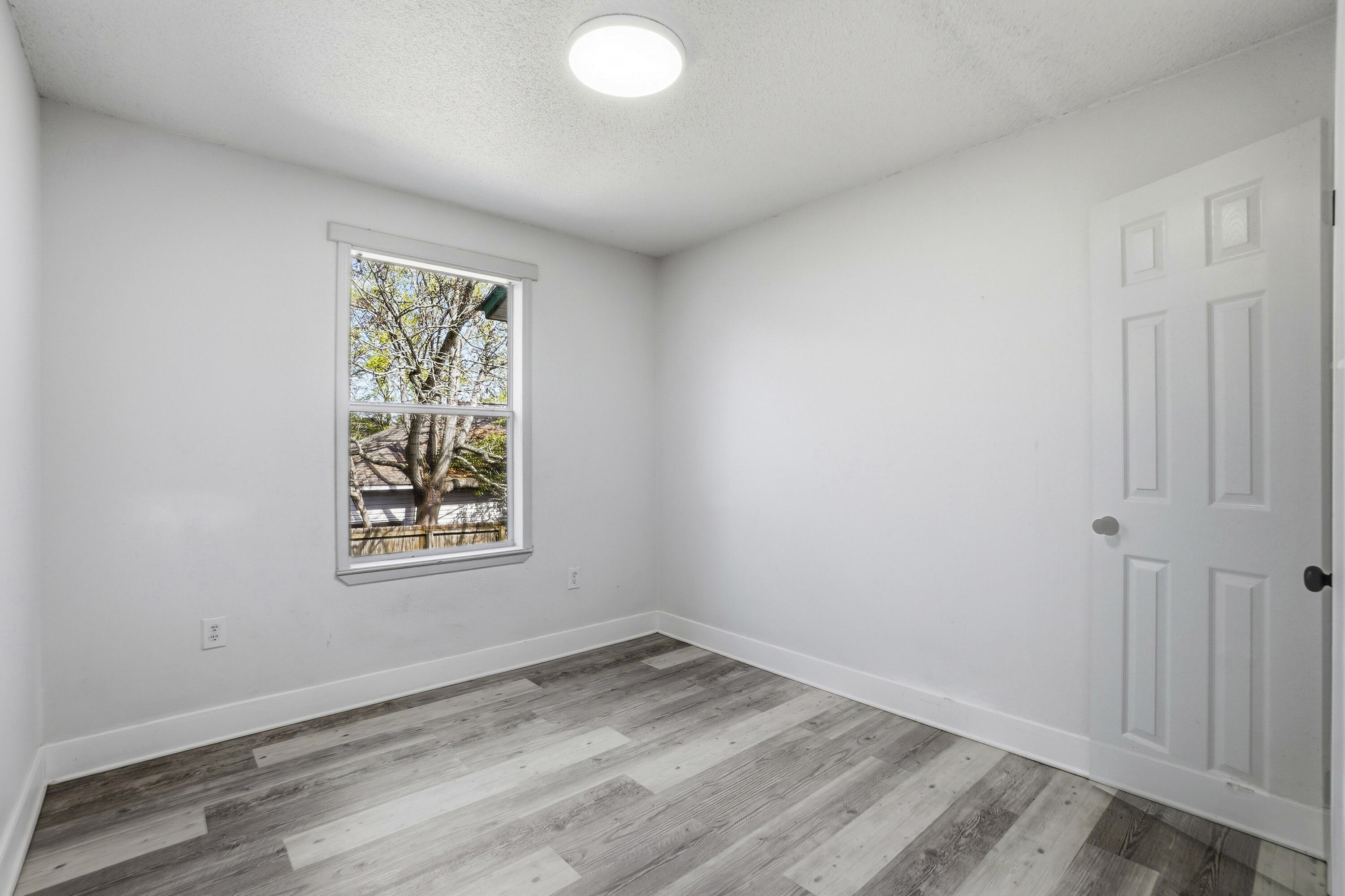 PEPPERTREE T/H - Residential