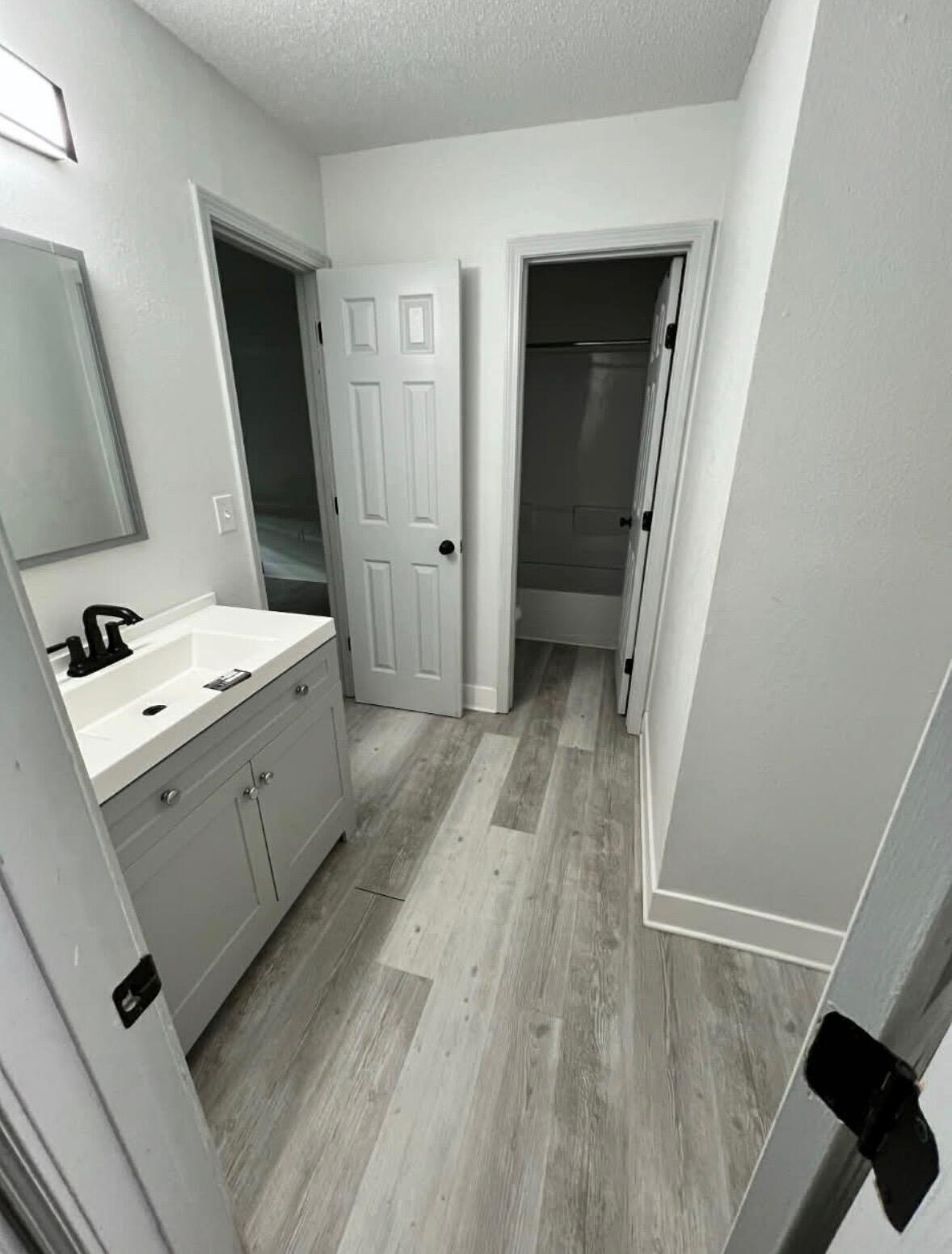 PEPPERTREE T/H - Residential