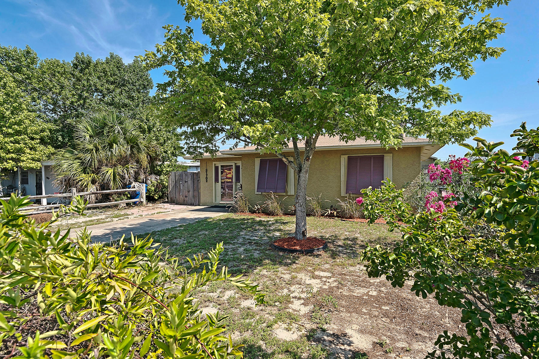 RIVIERA BEACH 1ST ADDN - Residential