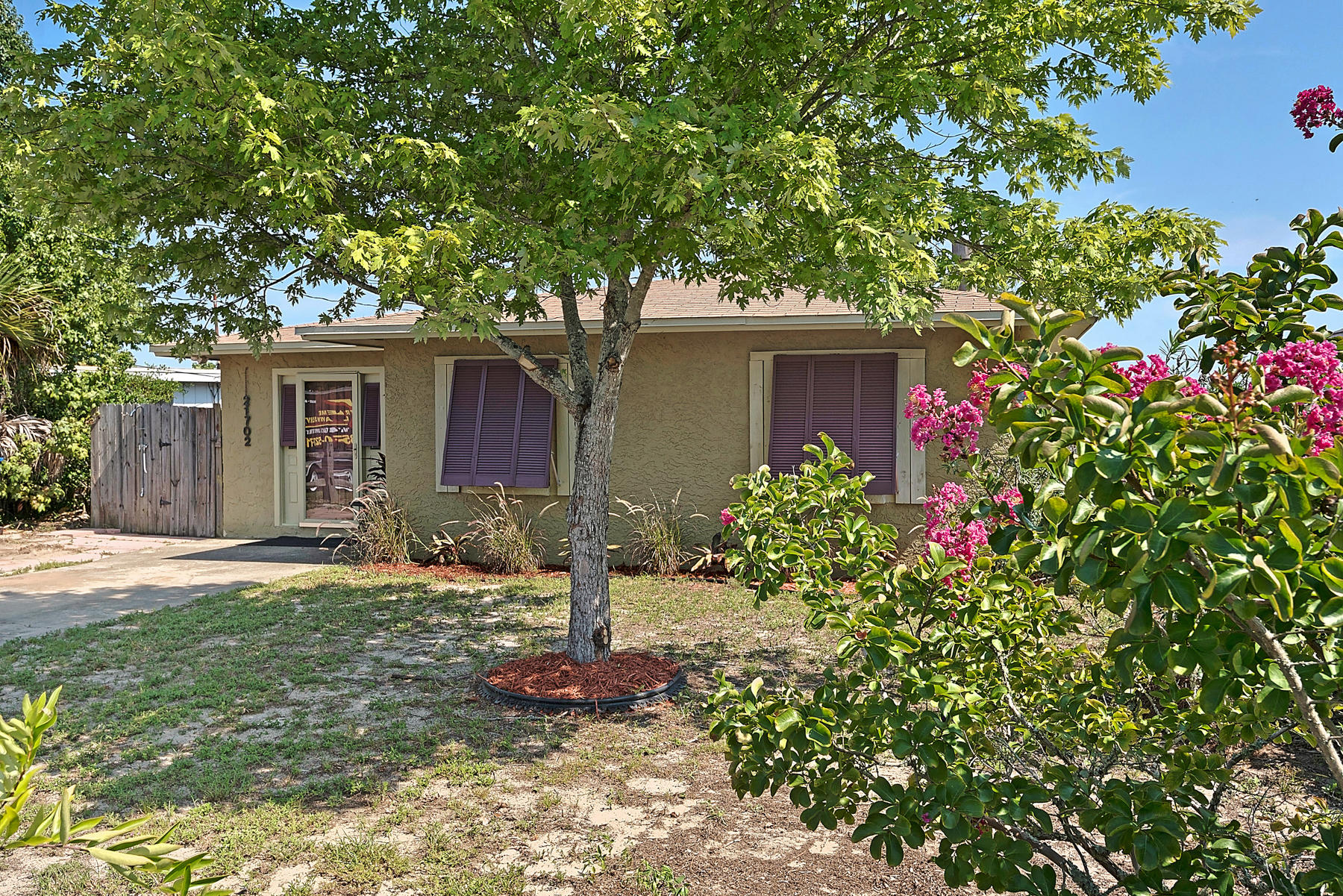 RIVIERA BEACH 1ST ADDN - Residential