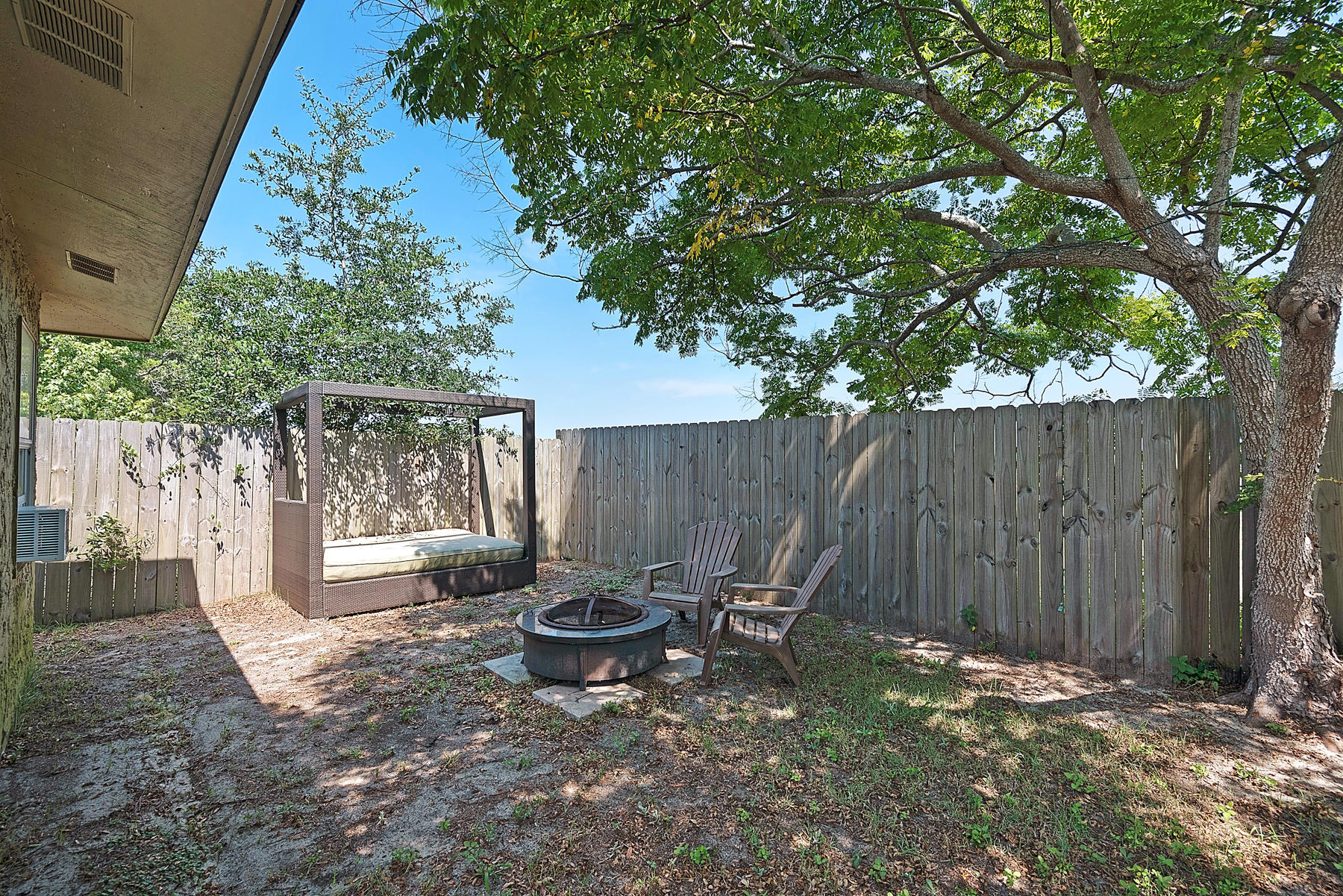 RIVIERA BEACH 1ST ADDN - Residential