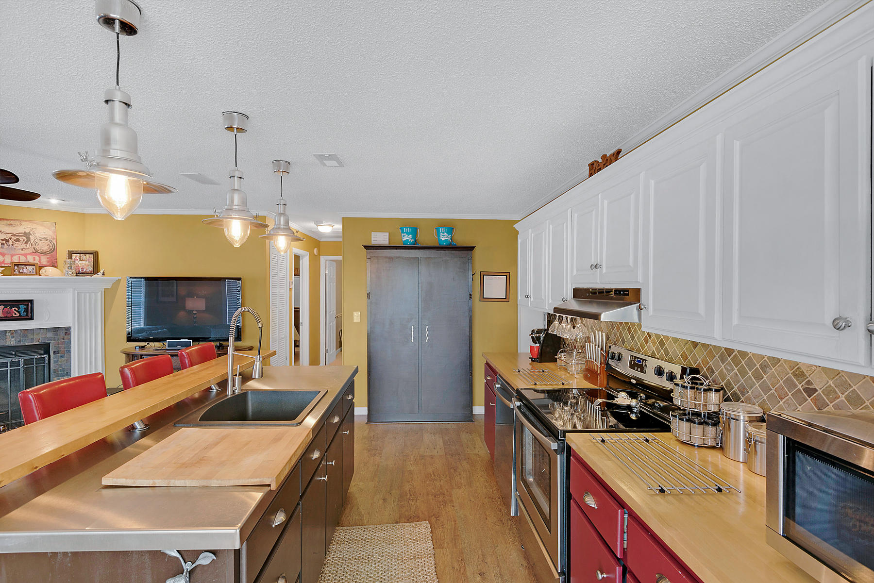 RIVIERA BEACH 1ST ADDN - Residential