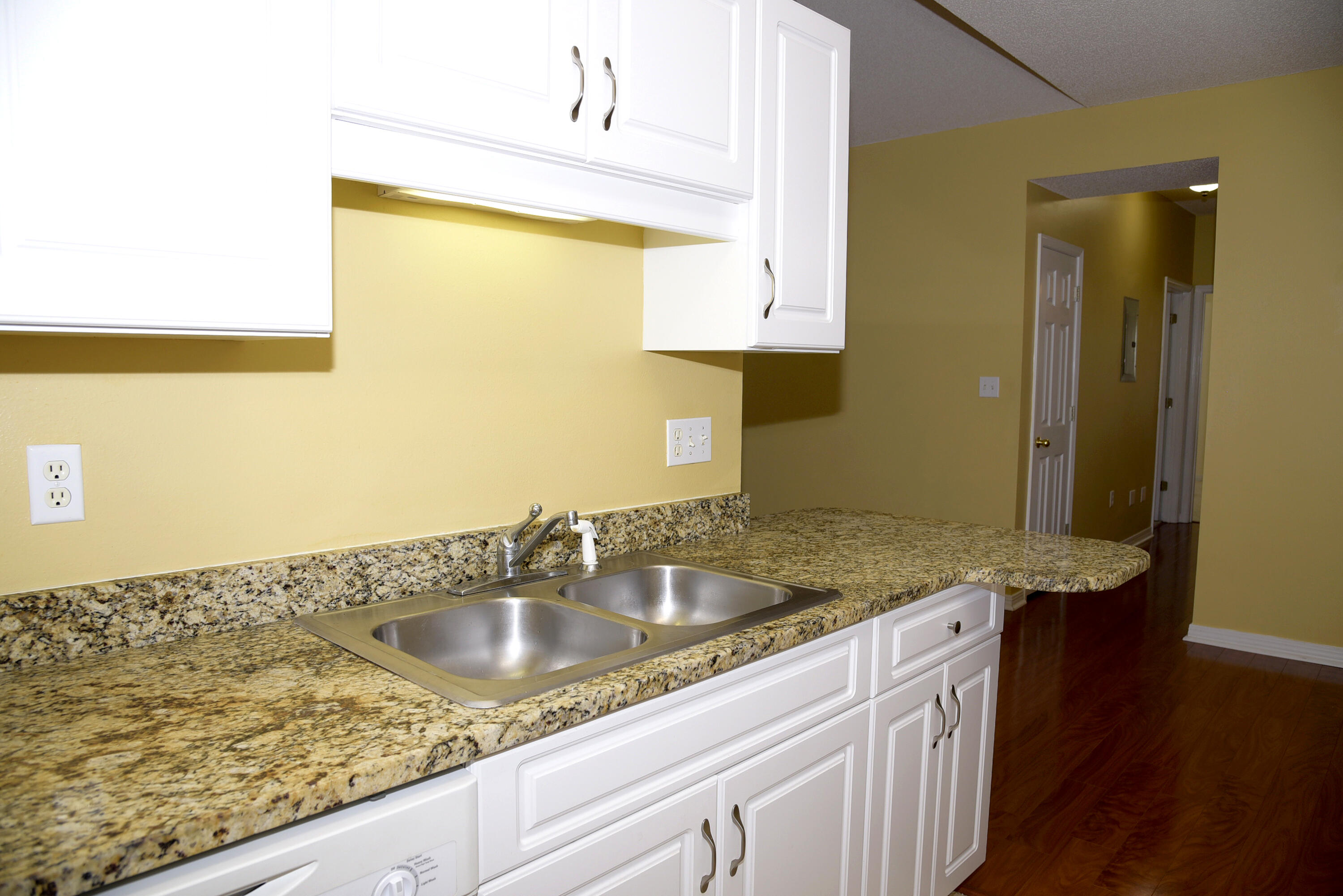 THE OAKS AT NICEVILLE - Residential Lease