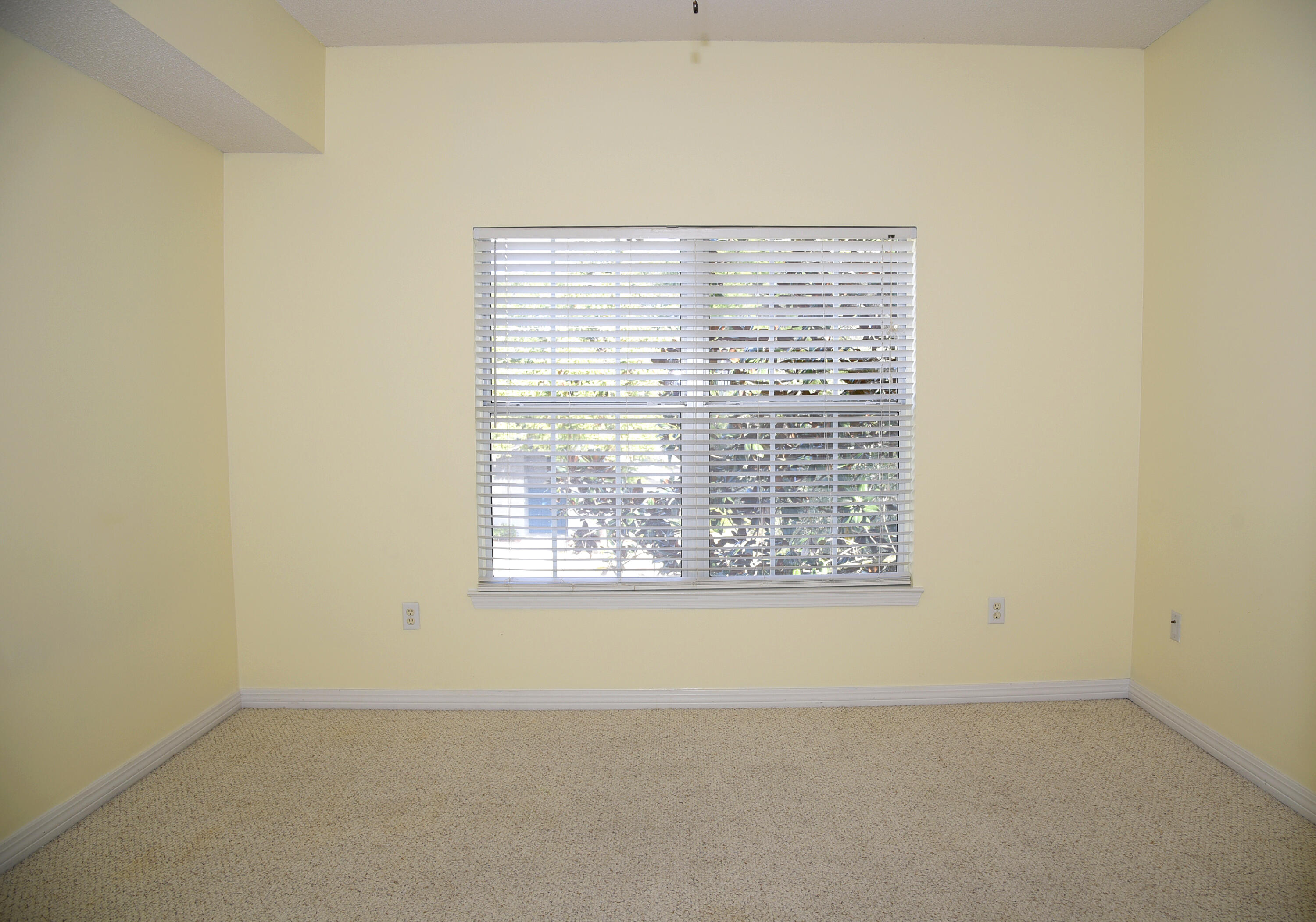 THE OAKS AT NICEVILLE - Residential Lease