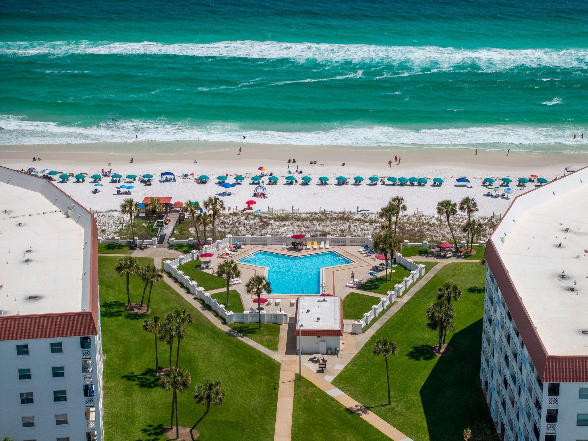 EL MATADOR CONDO - Residential