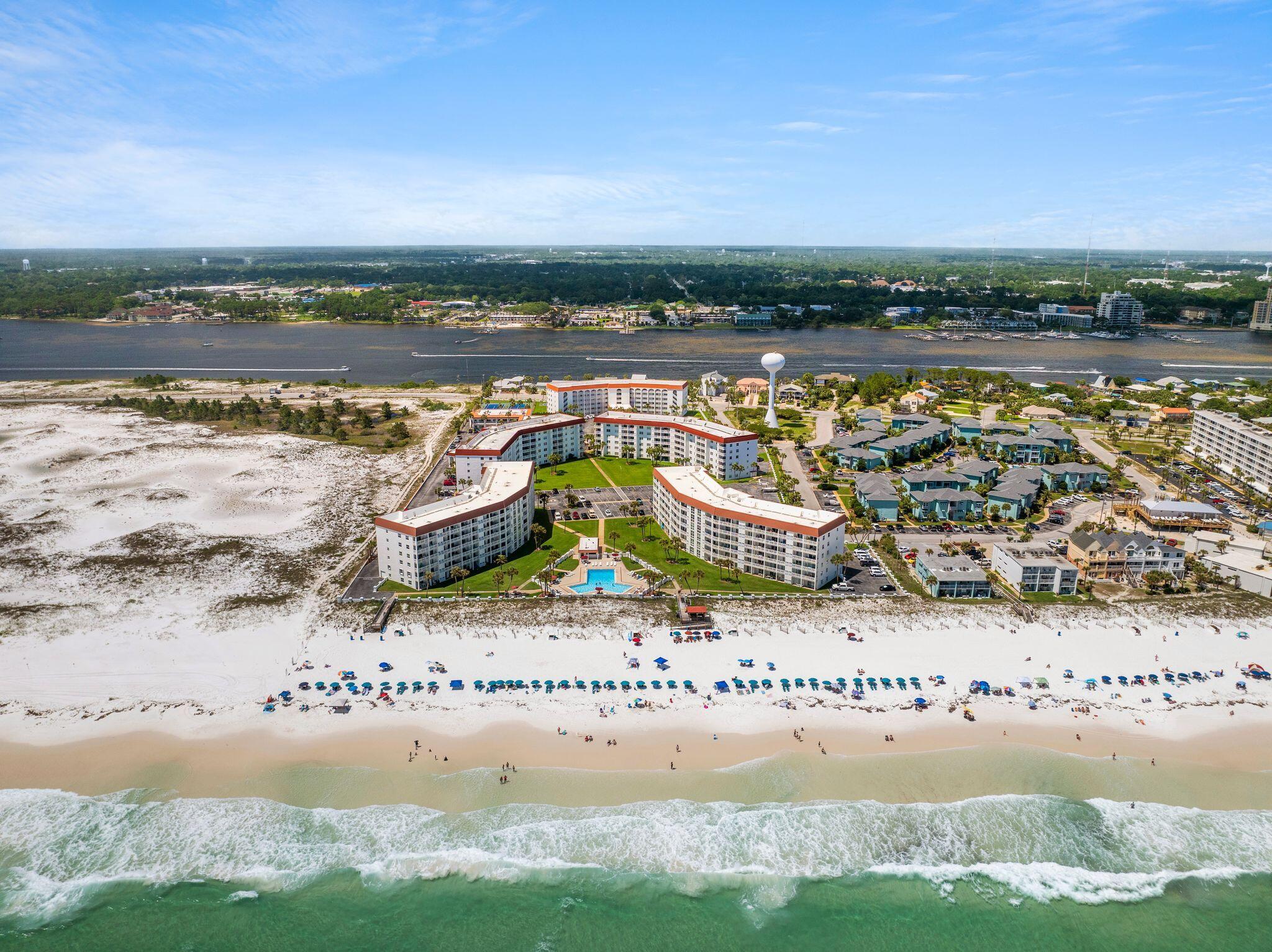 EL MATADOR CONDO - Residential