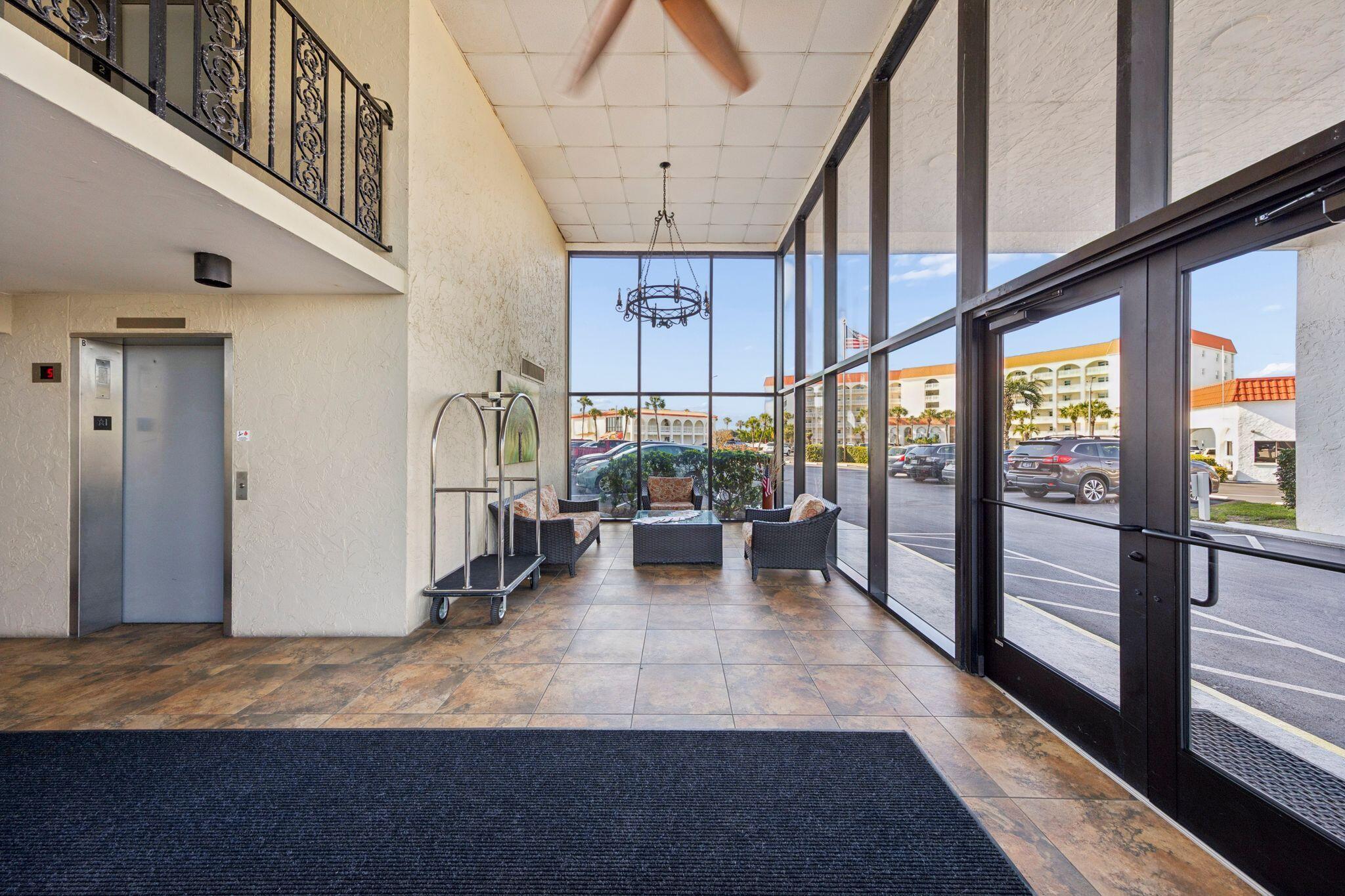 EL MATADOR CONDO - Residential