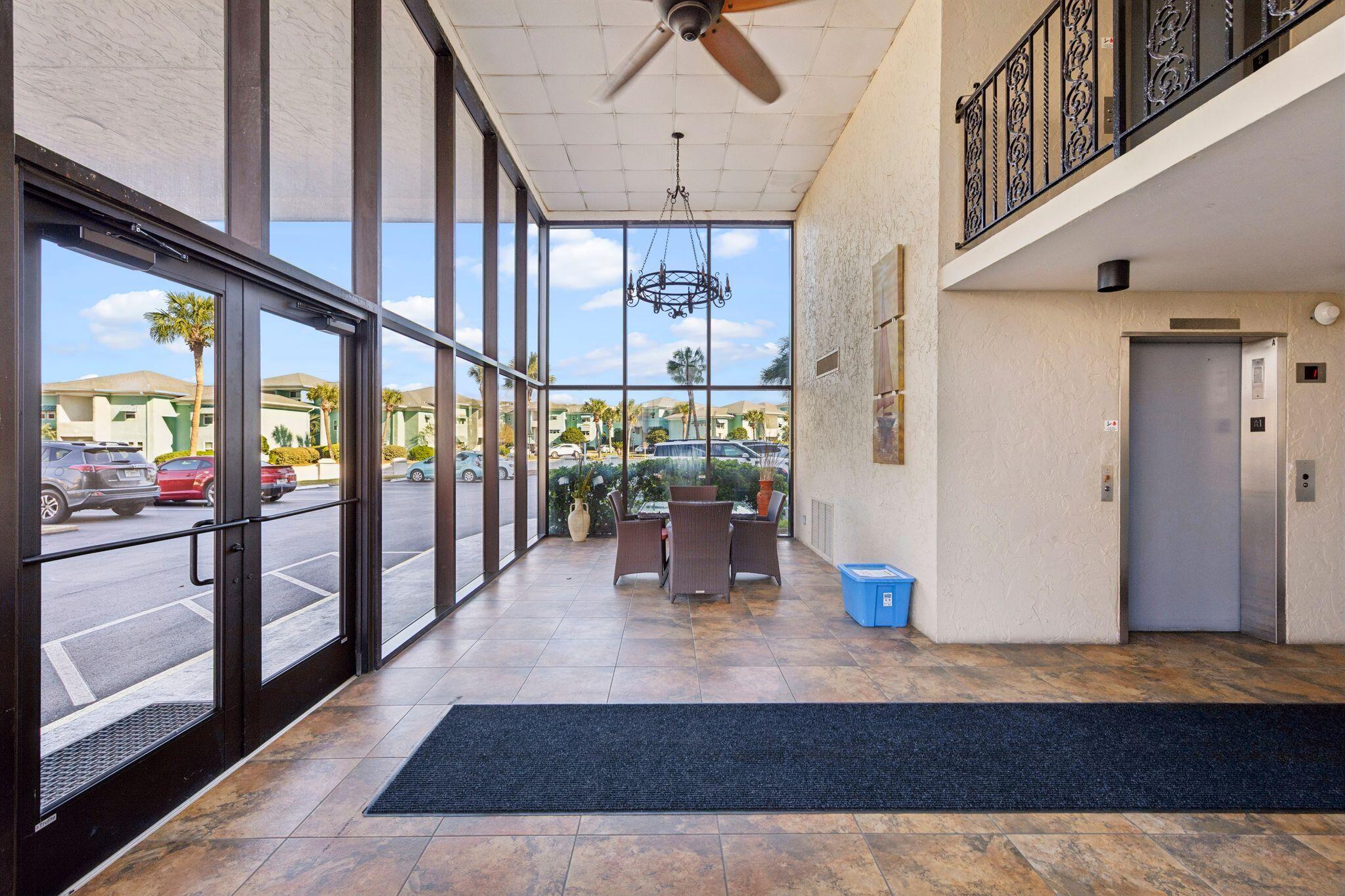 EL MATADOR CONDO - Residential