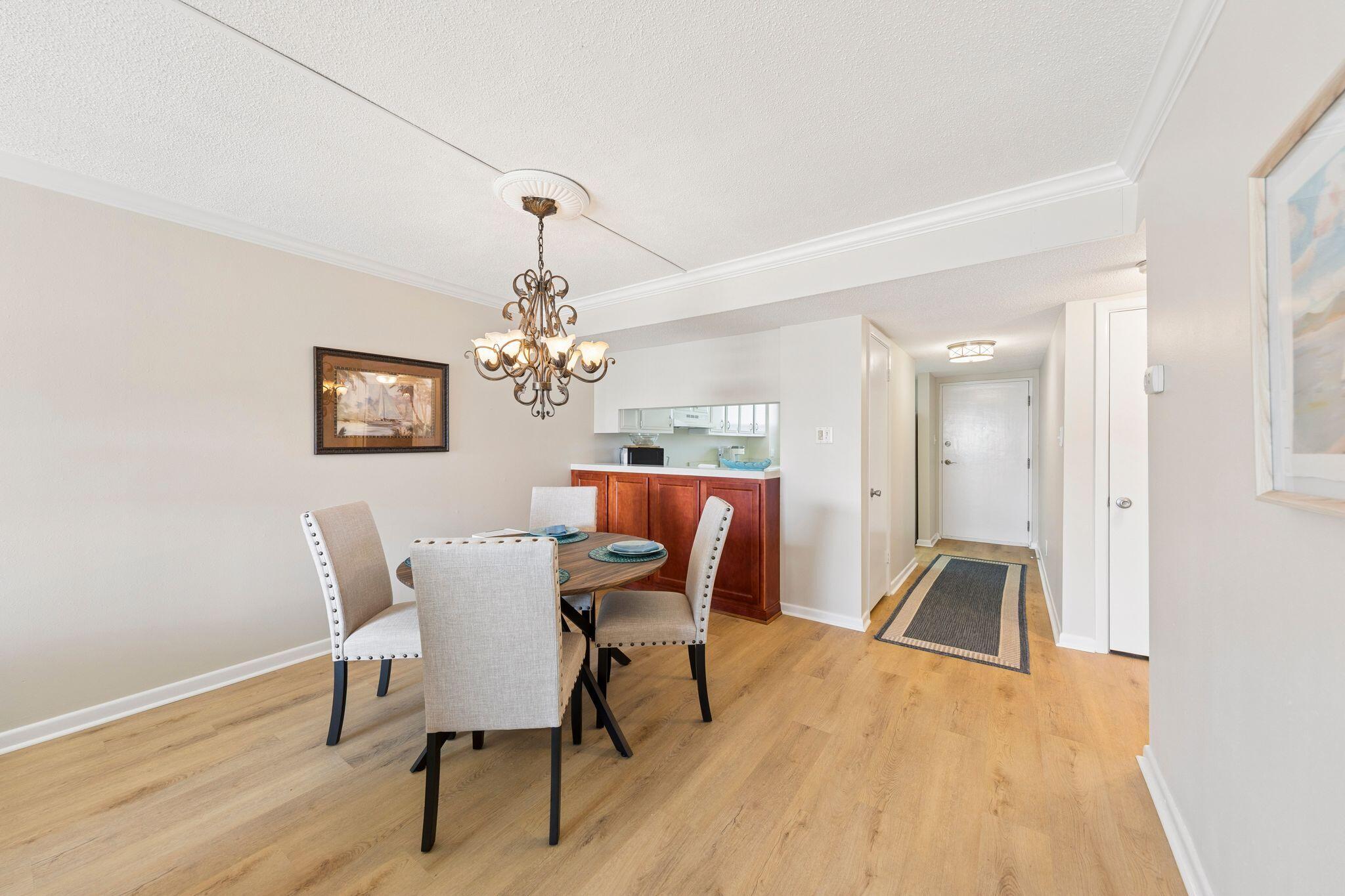 EL MATADOR CONDO - Residential