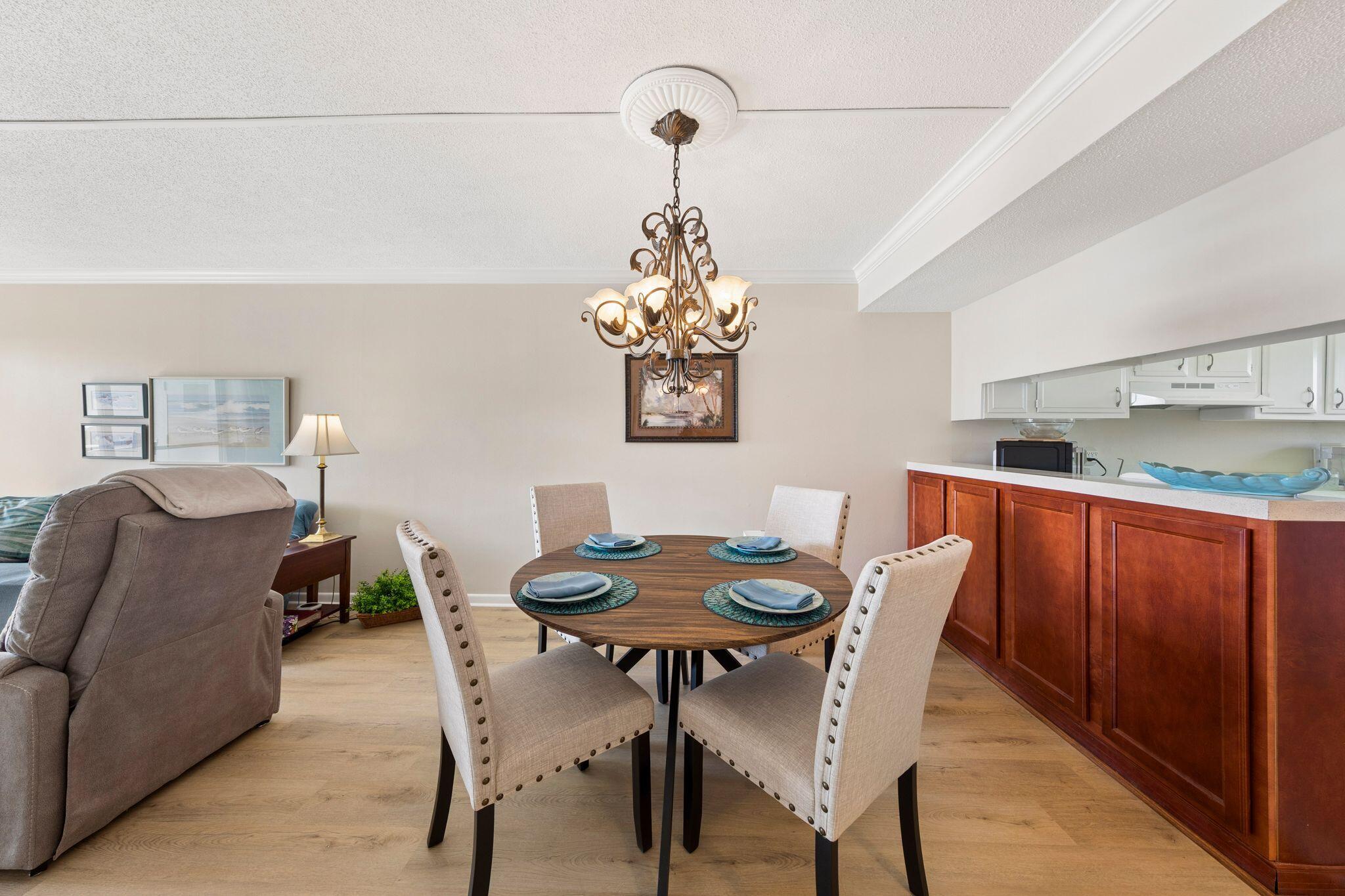 EL MATADOR CONDO - Residential