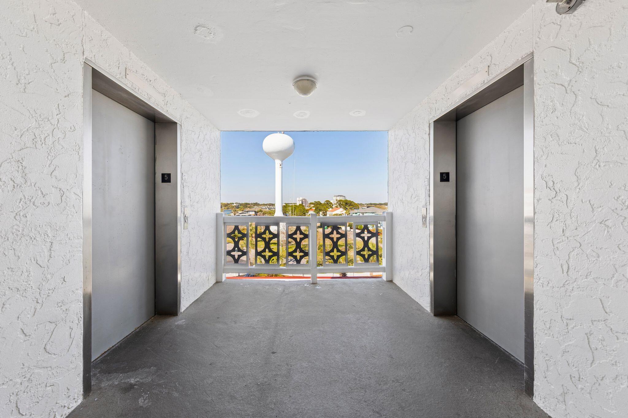 EL MATADOR CONDO - Residential