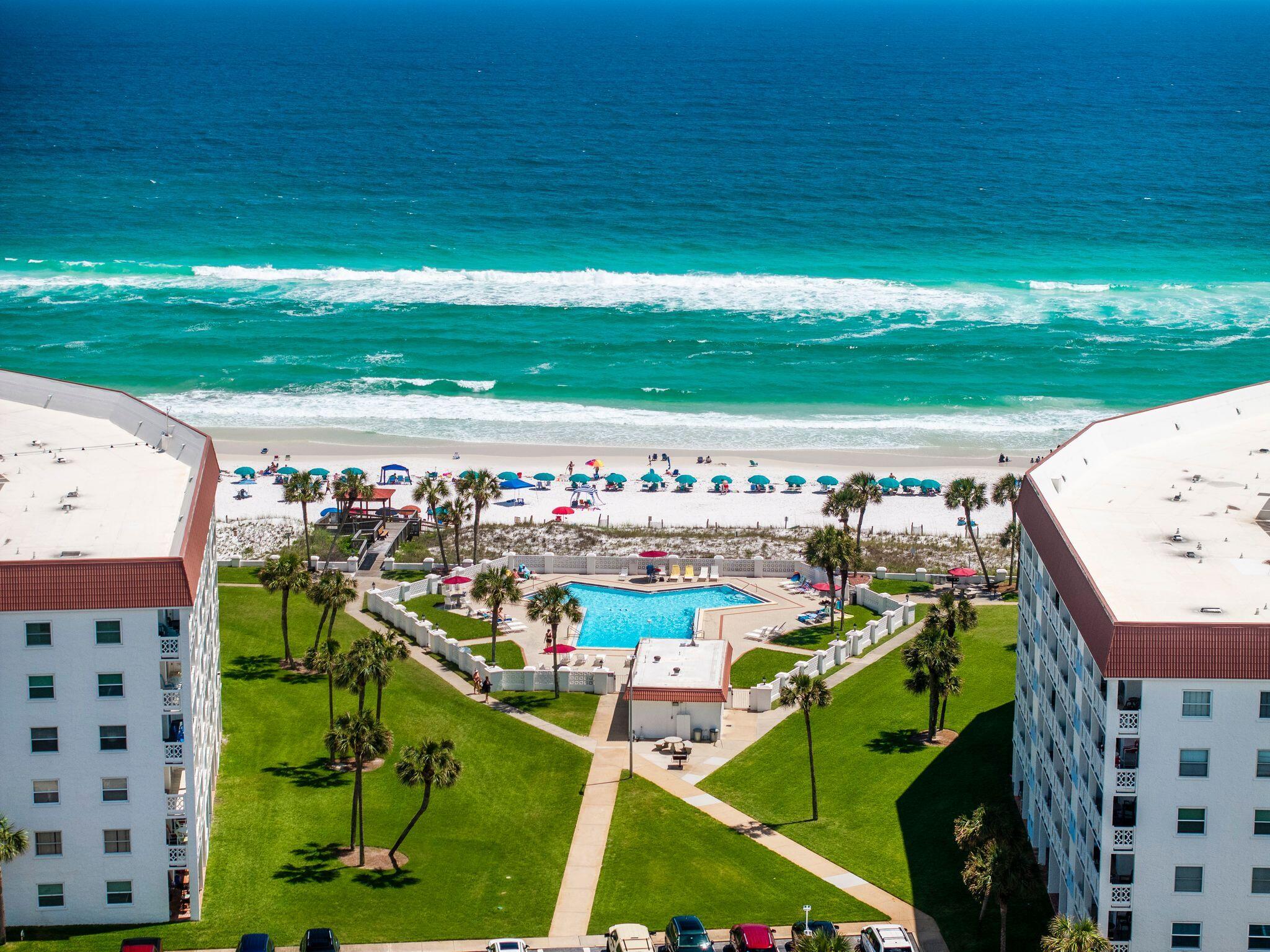 EL MATADOR CONDO - Residential