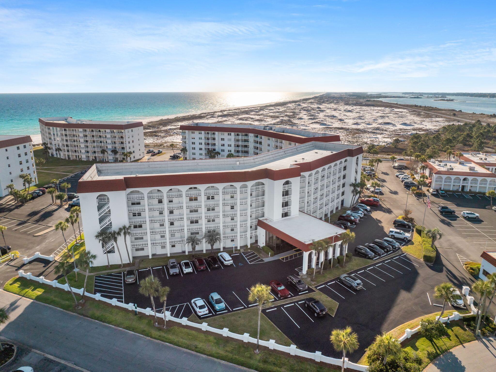 EL MATADOR CONDO - Residential