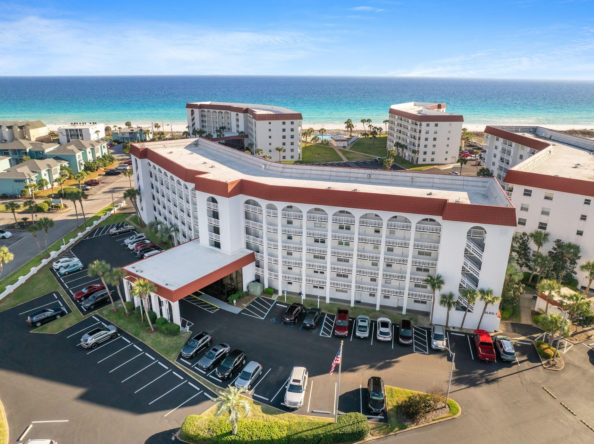EL MATADOR CONDO - Residential