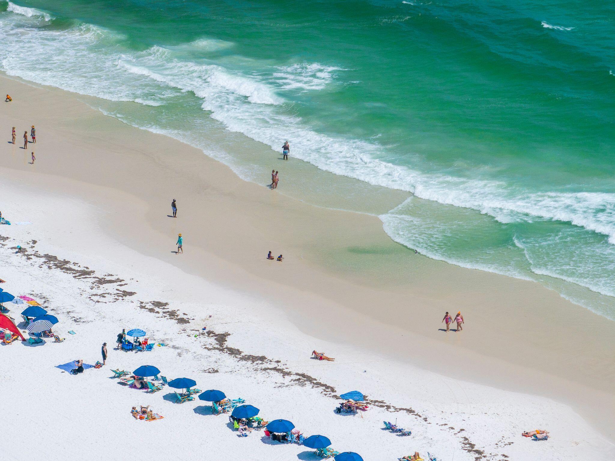 EL MATADOR CONDO - Residential