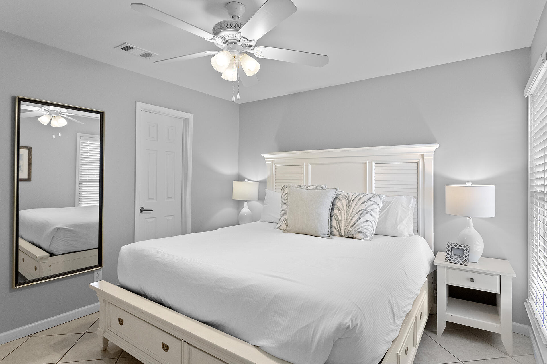 INLET DUNES CONDO PH 1 - Residential