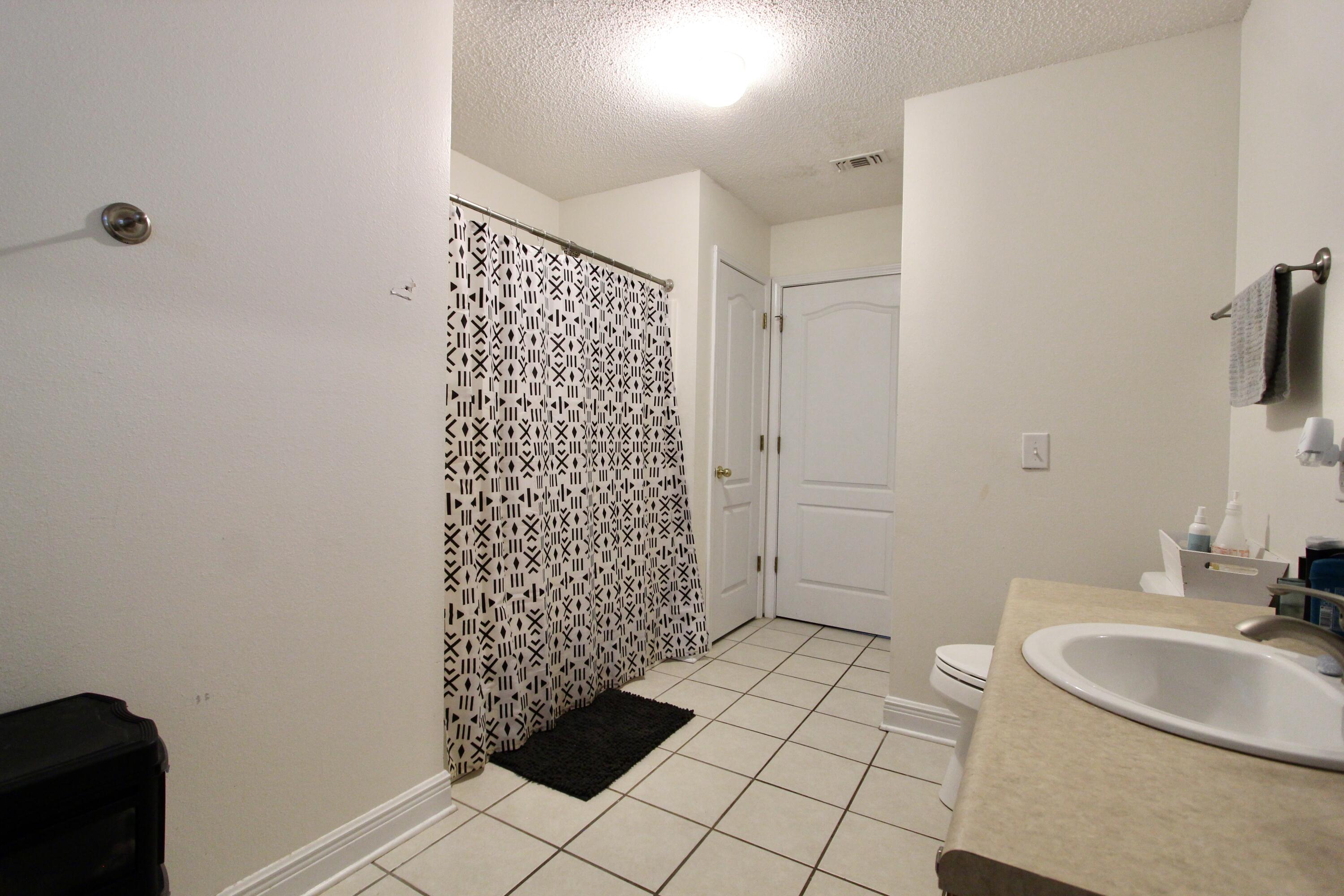 FOX VALLEY - Residential Lease