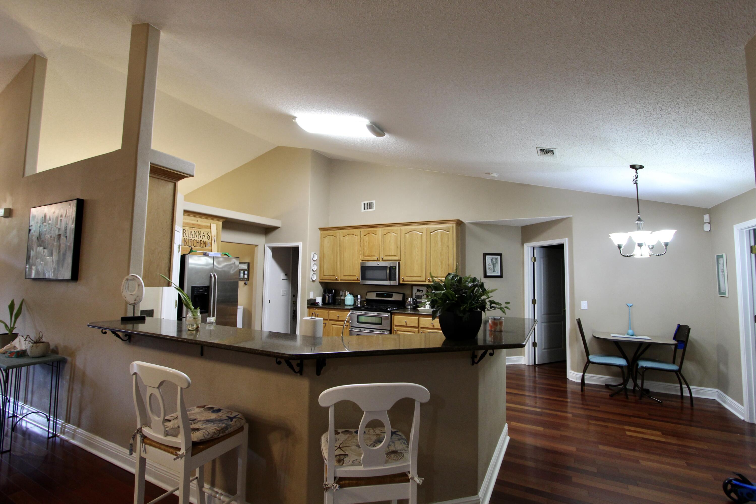 FOX VALLEY - Residential Lease