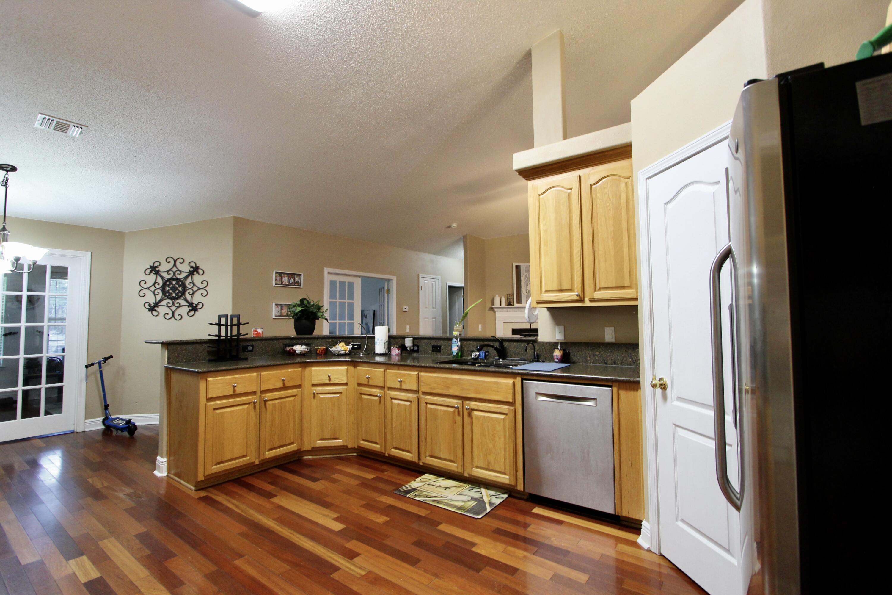 FOX VALLEY - Residential Lease