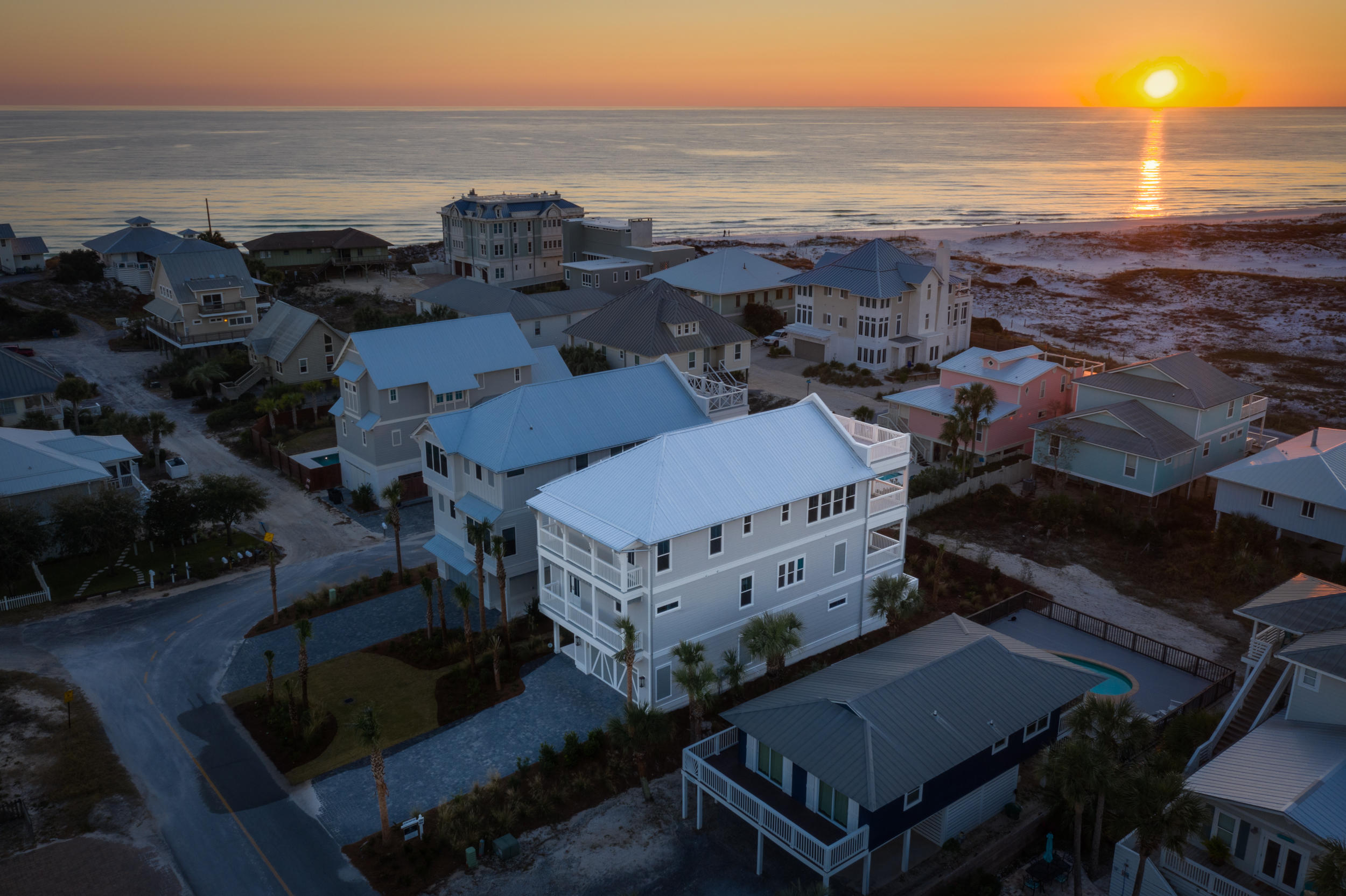 GRAYTON BEACH - Residential