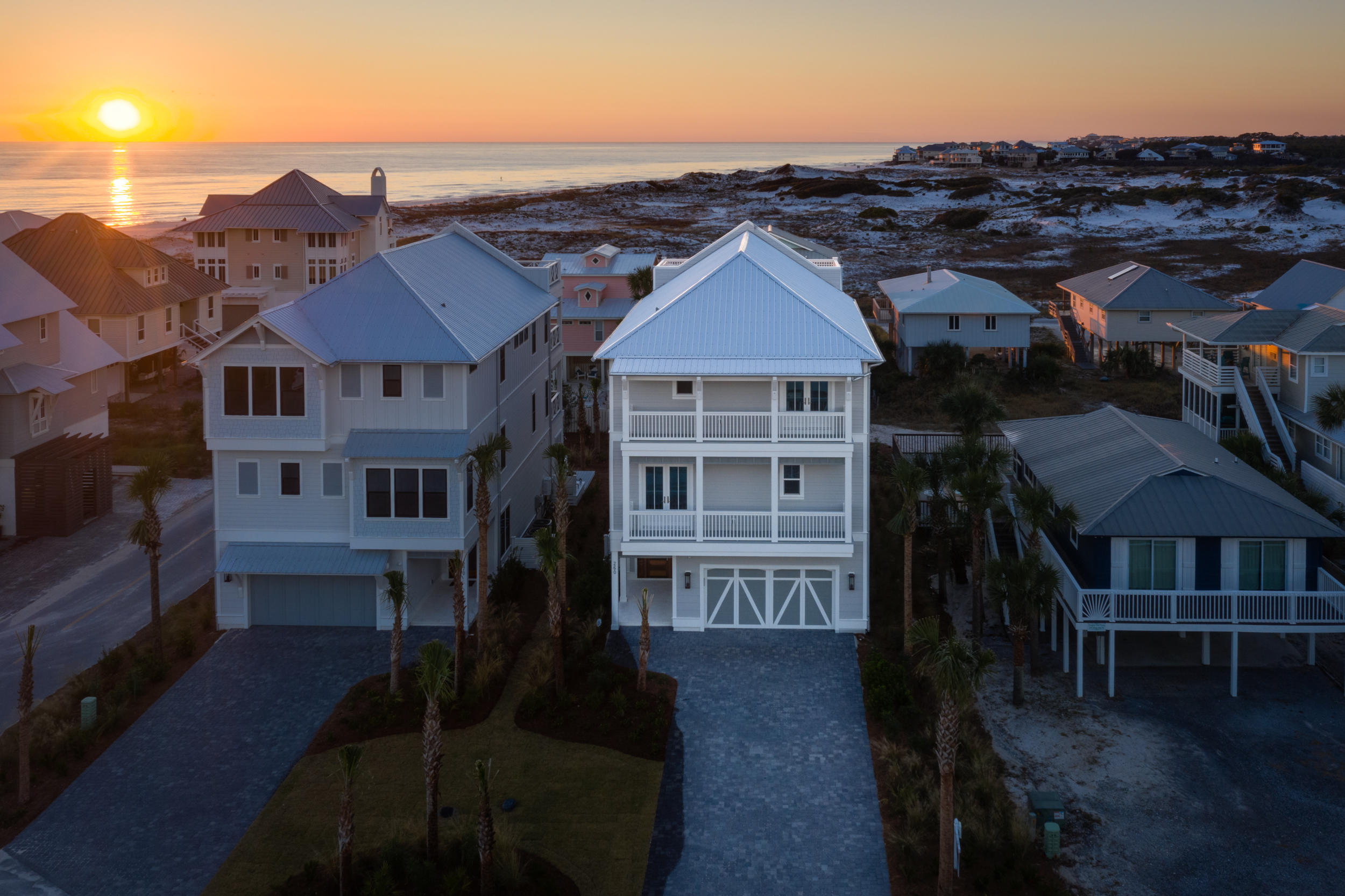 GRAYTON BEACH - Residential