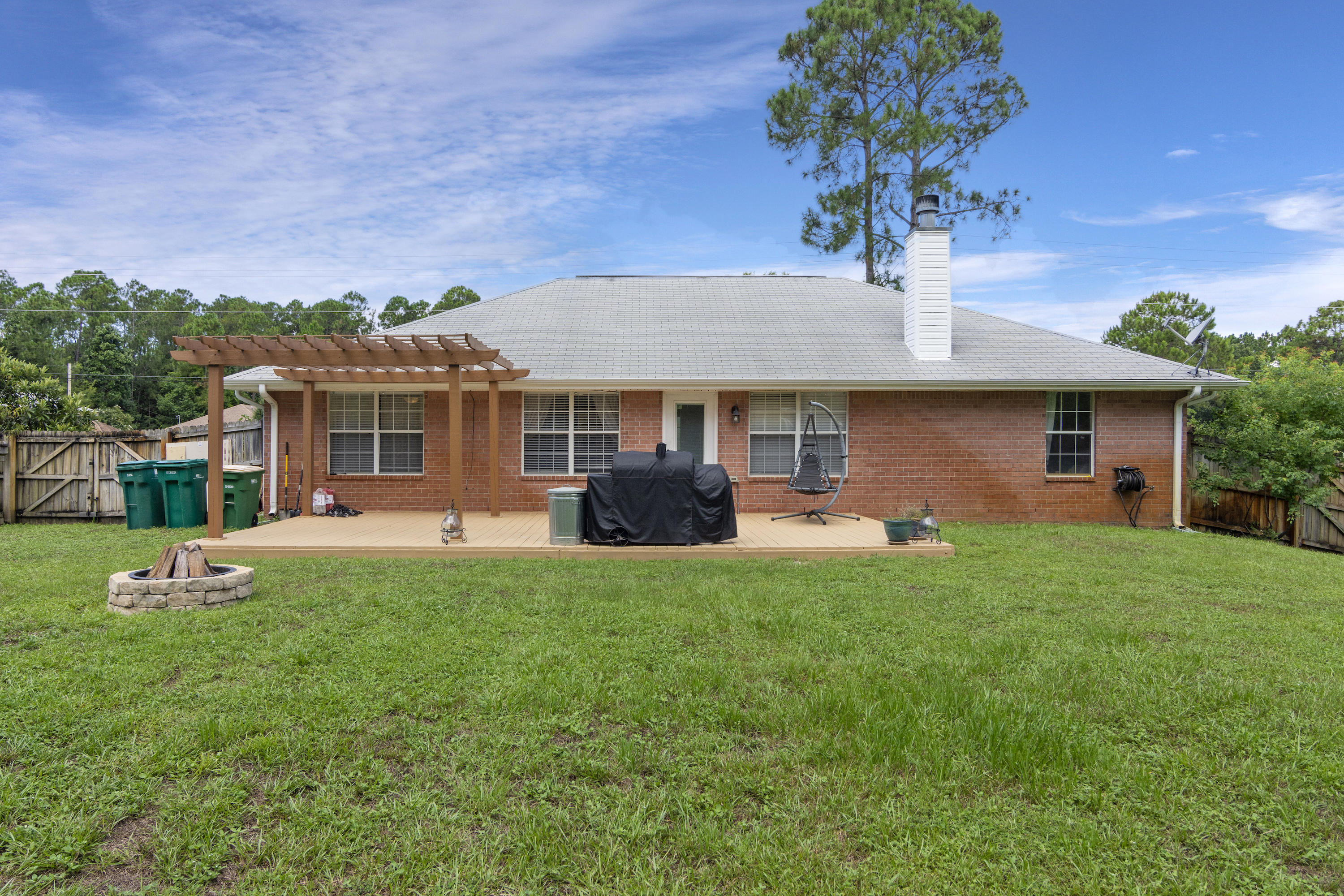 HOLLEY BY THE SEA - Residential