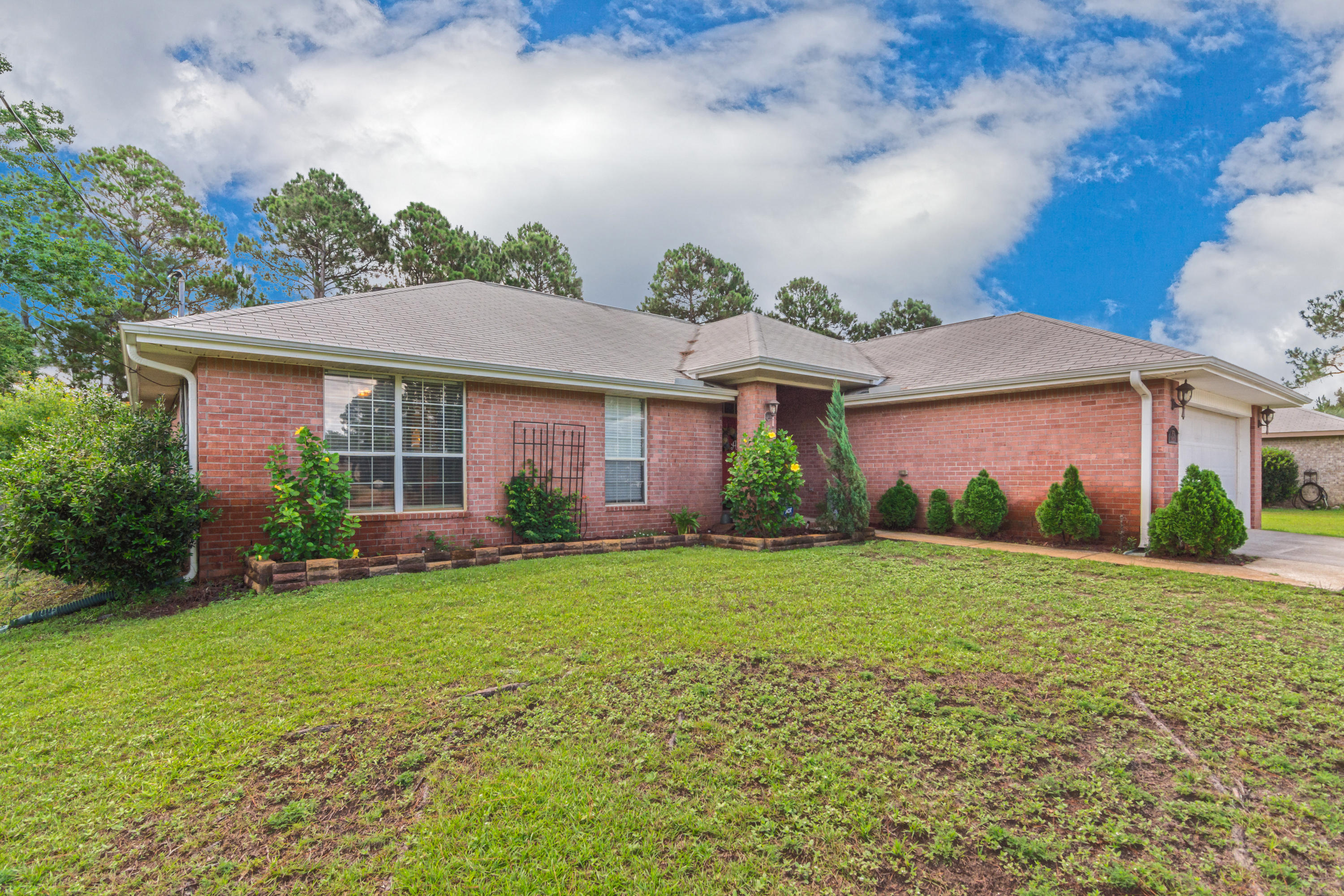 HOLLEY BY THE SEA - Residential