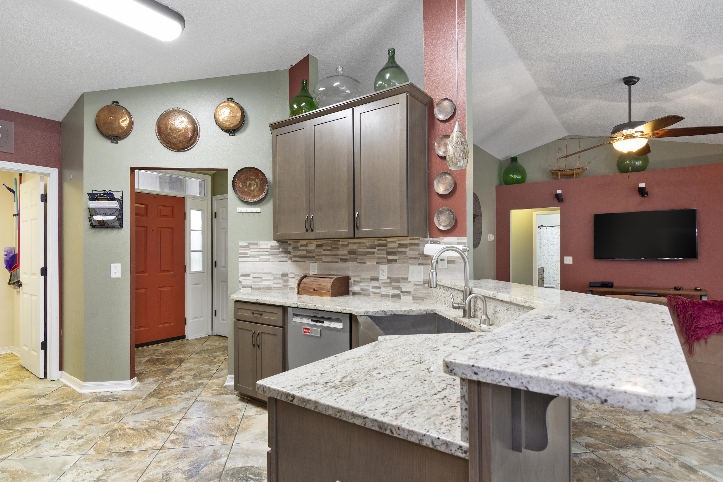 HOLLEY BY THE SEA - Residential