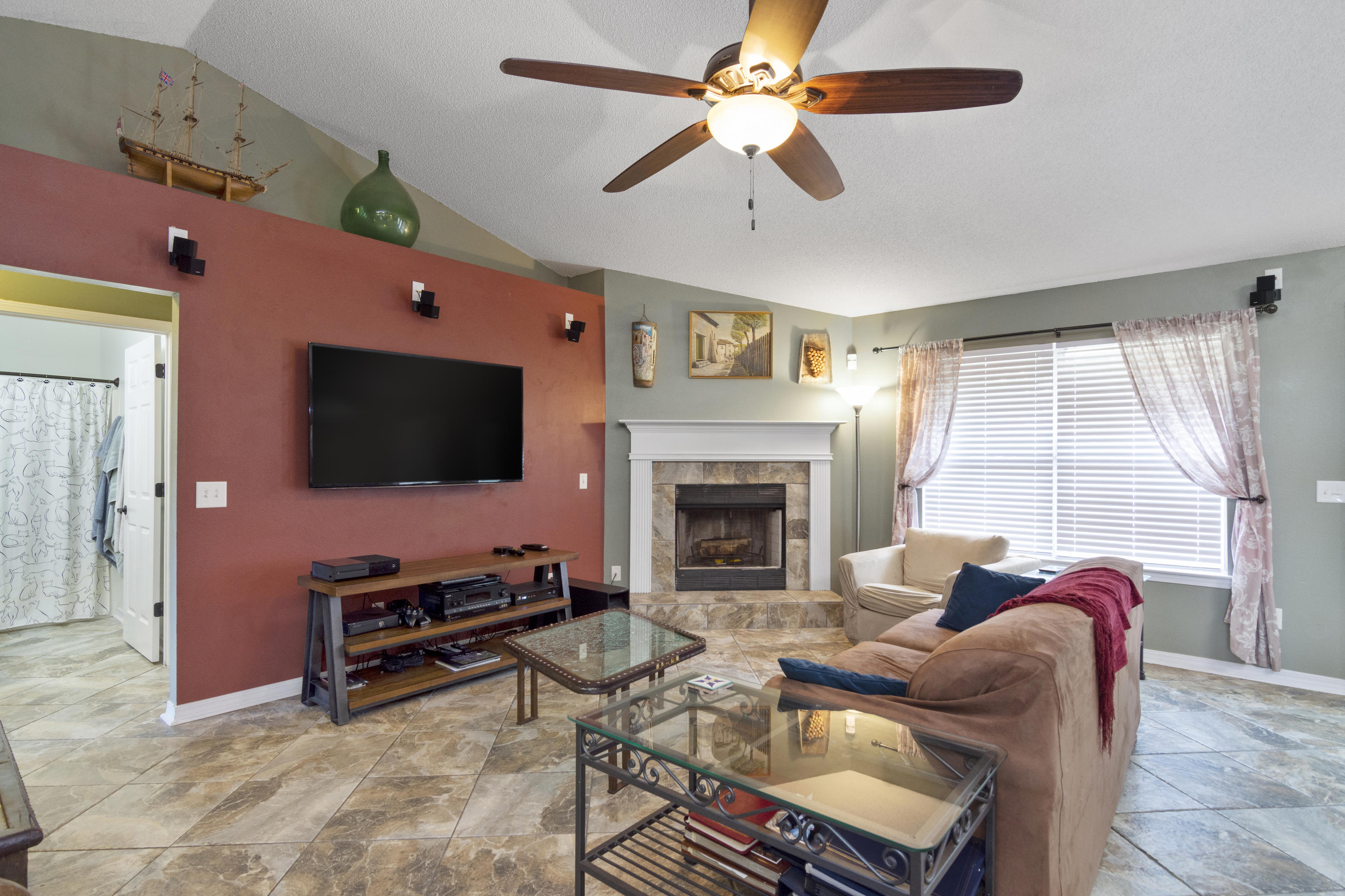 HOLLEY BY THE SEA - Residential