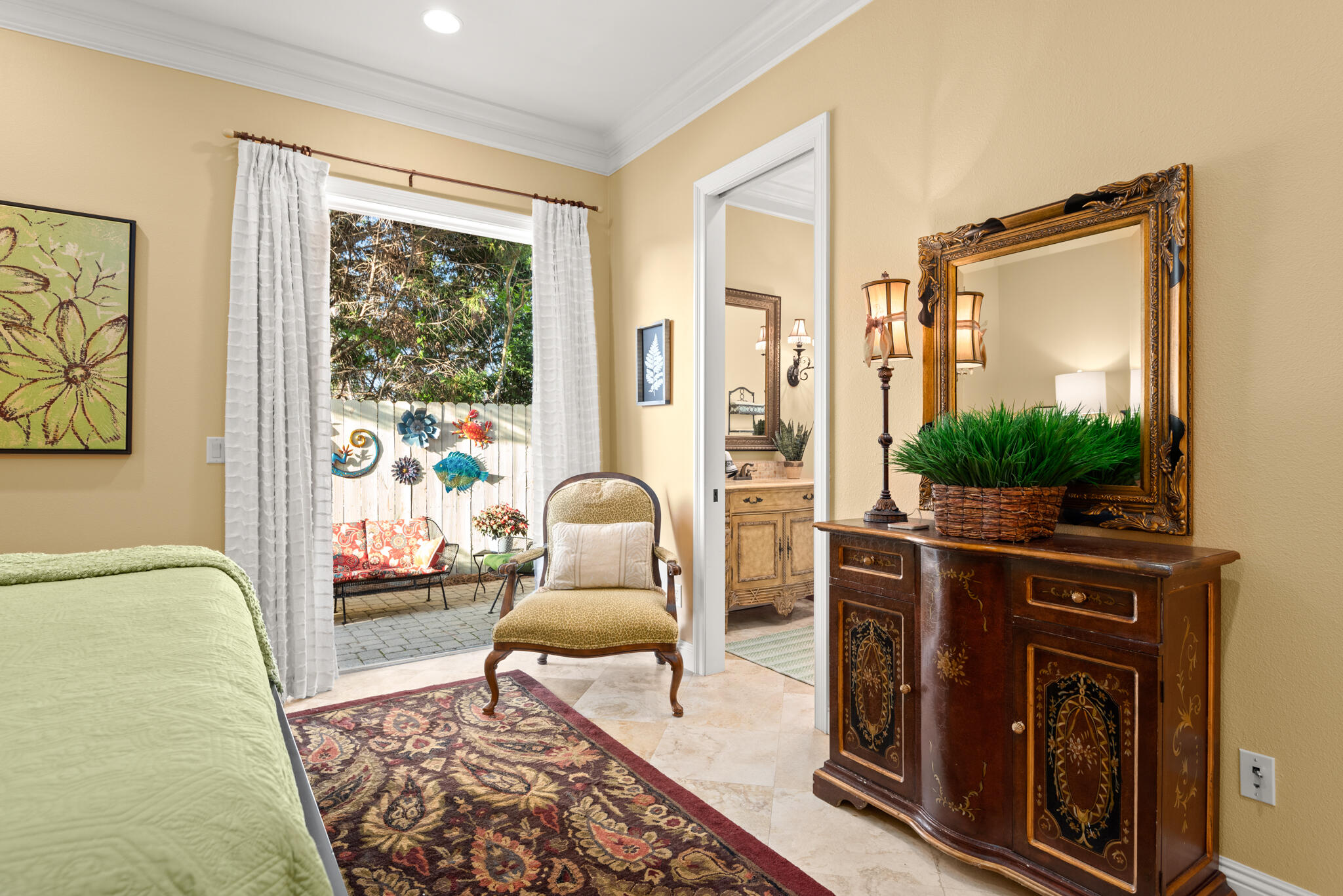 SOVEREIGN ISLE - Residential