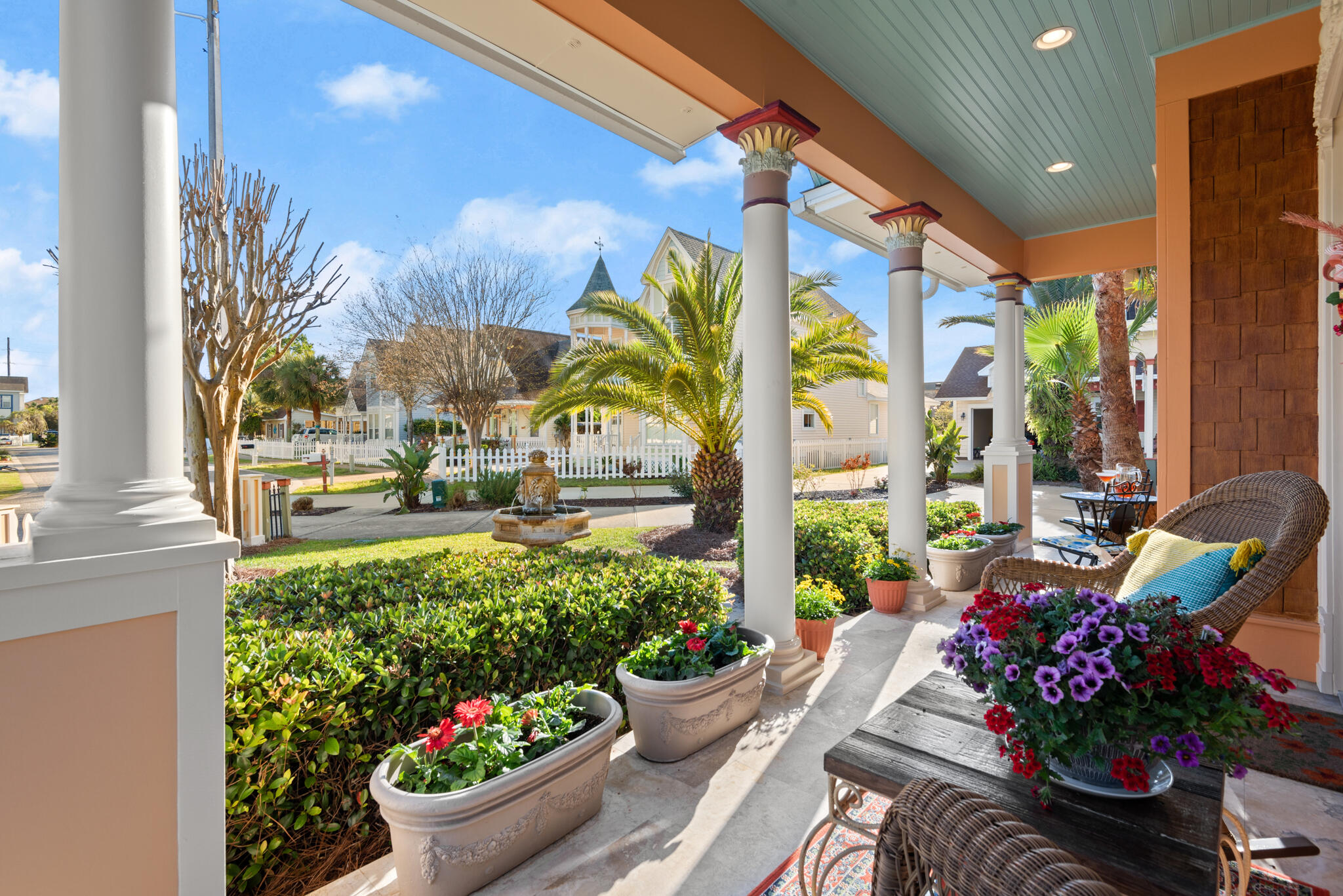 SOVEREIGN ISLE - Residential