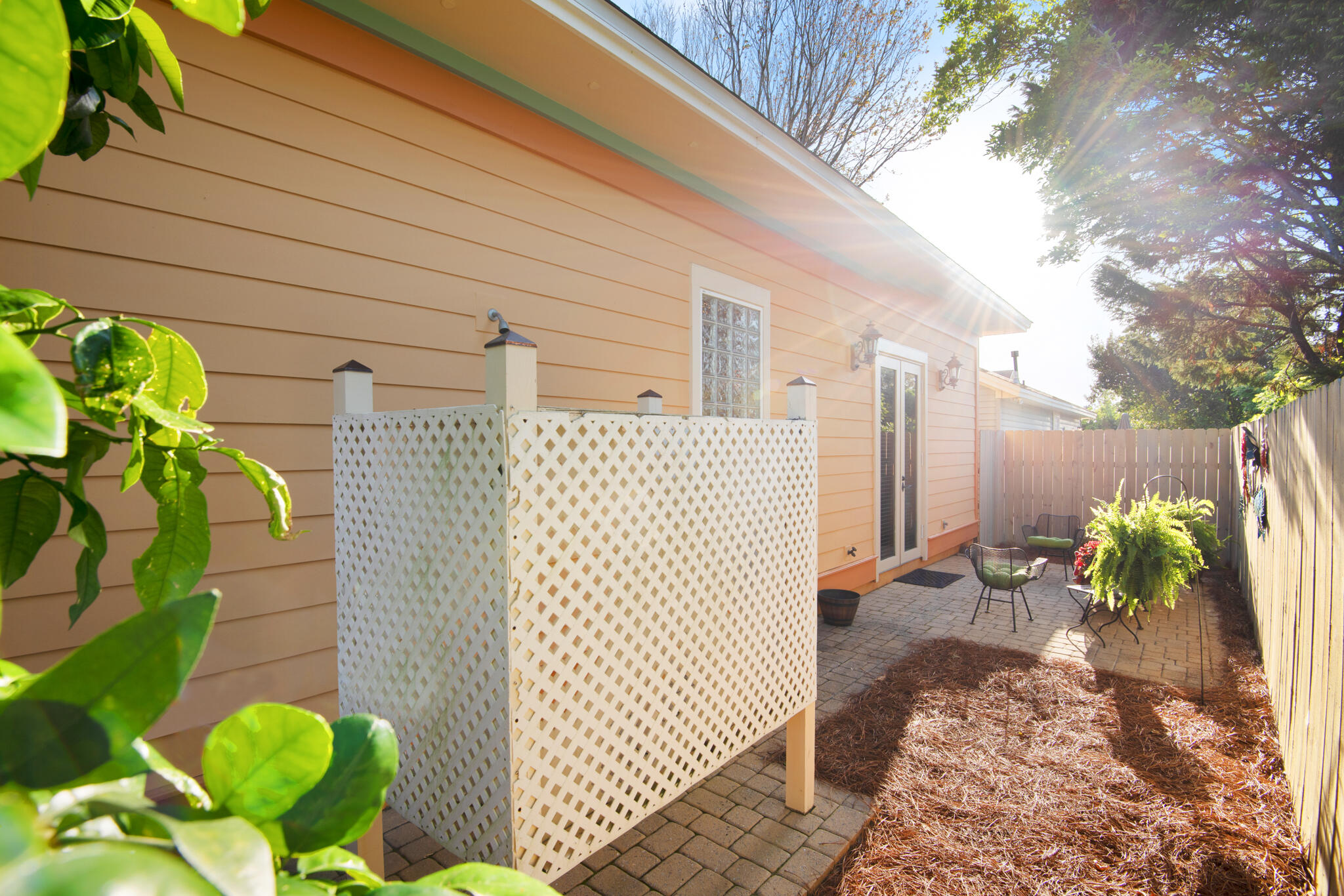 SOVEREIGN ISLE - Residential